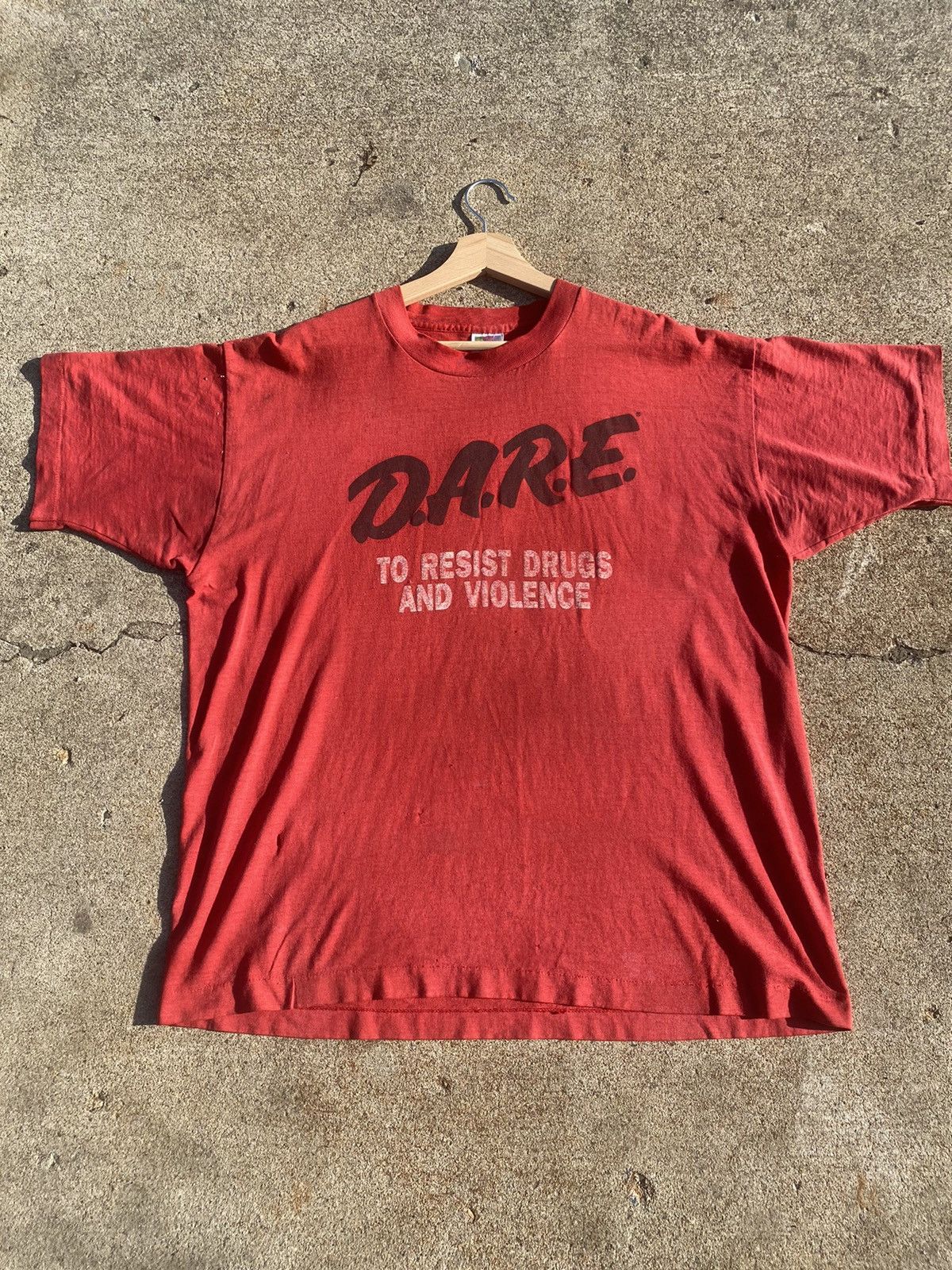 D.A.R.E Real Vintage Beat up Single Stitch Dare T-Shirt Size US L / EU 52-54 / 3 - 1 Thumbnail