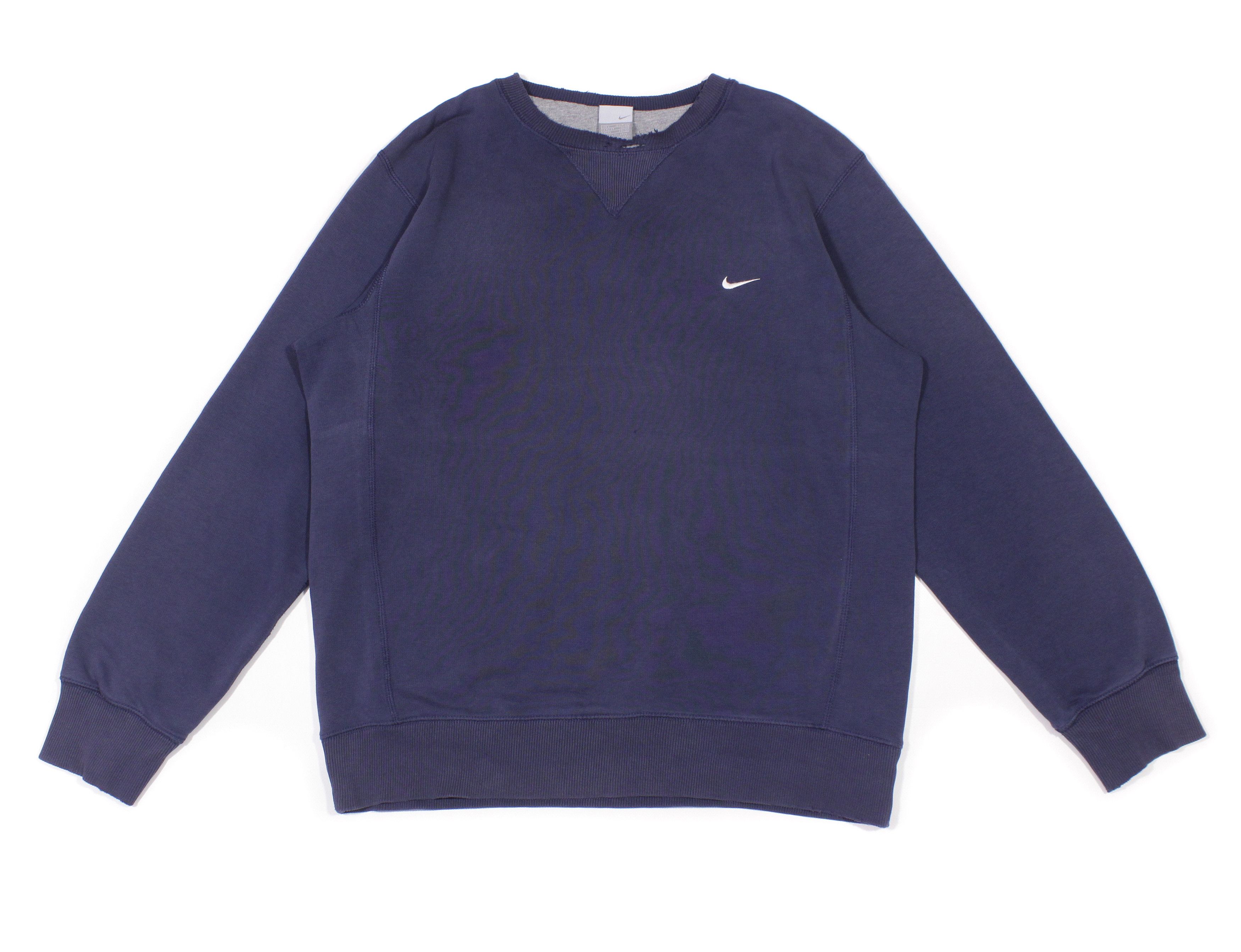 Nike 00S Swoosh Logo Distressed Sweatshirt Size US L / EU 52-54 / 3 - 1 Thumbnail