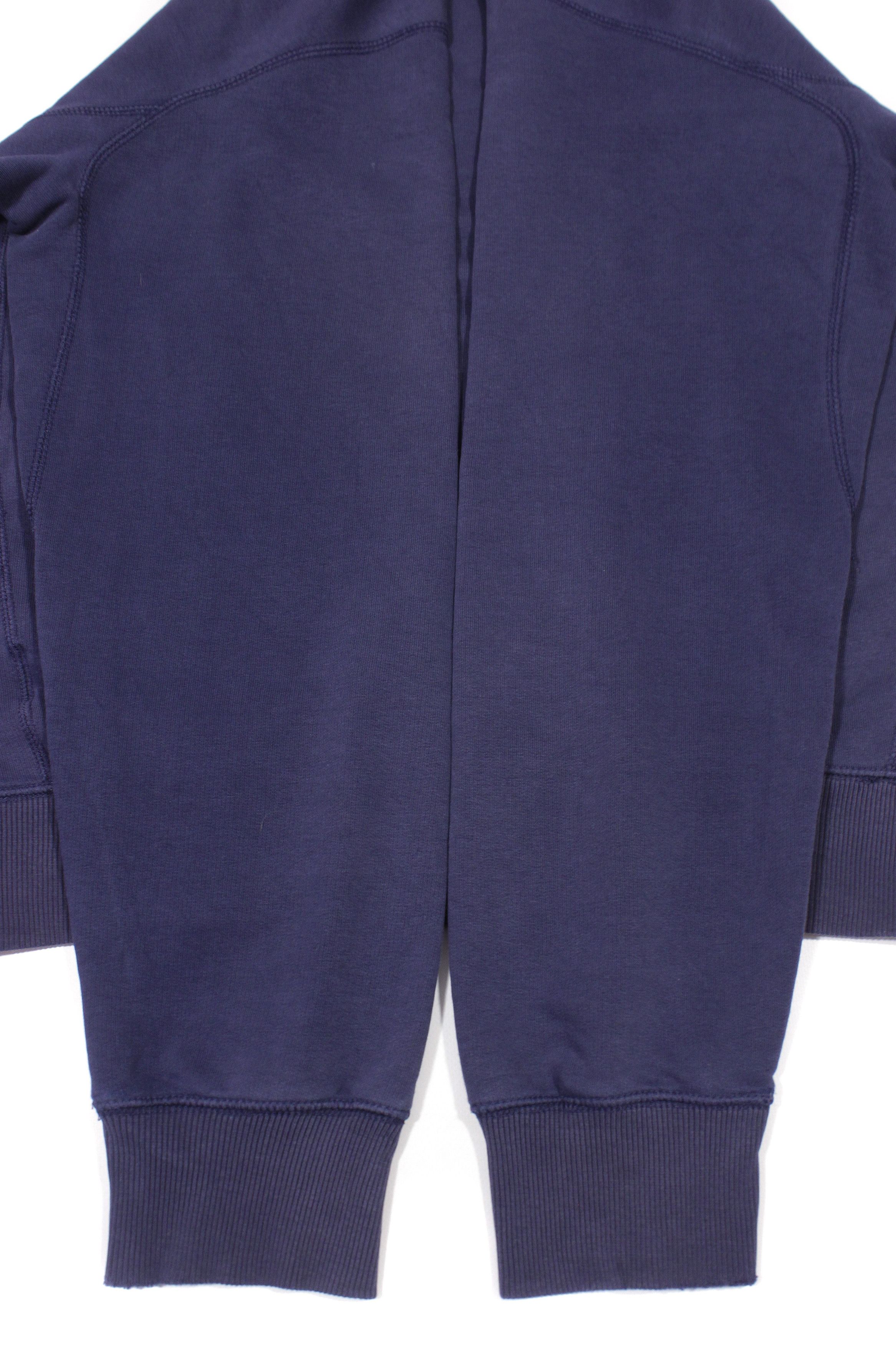 Nike 00S Swoosh Logo Distressed Sweatshirt Size US L / EU 52-54 / 3 - 6 Thumbnail