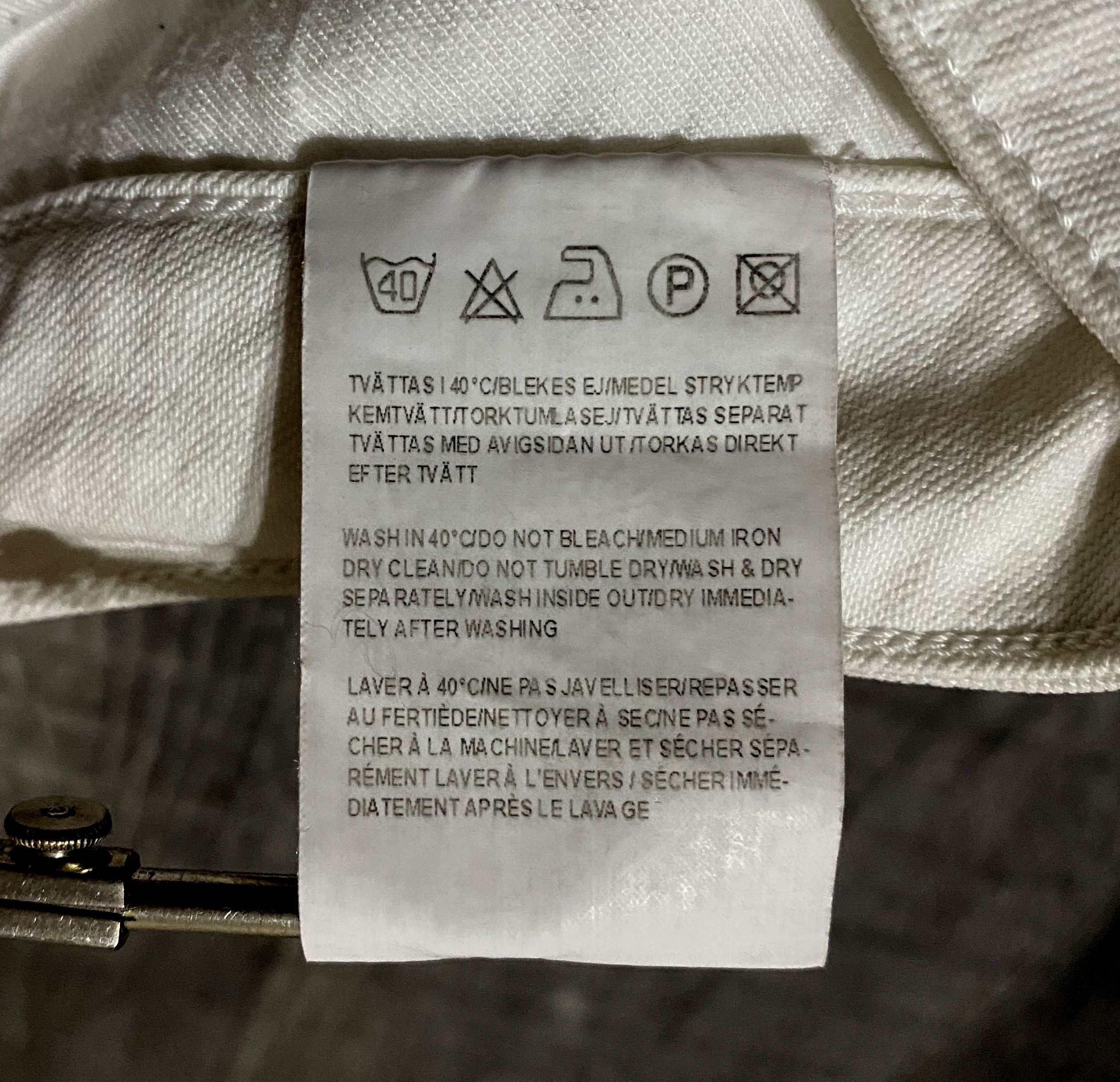 Acne Studios Women's Acne Studios Hep White Fringed Cropped Denim Shorts Size 28" / US 6 / IT 42 - 10 Thumbnail