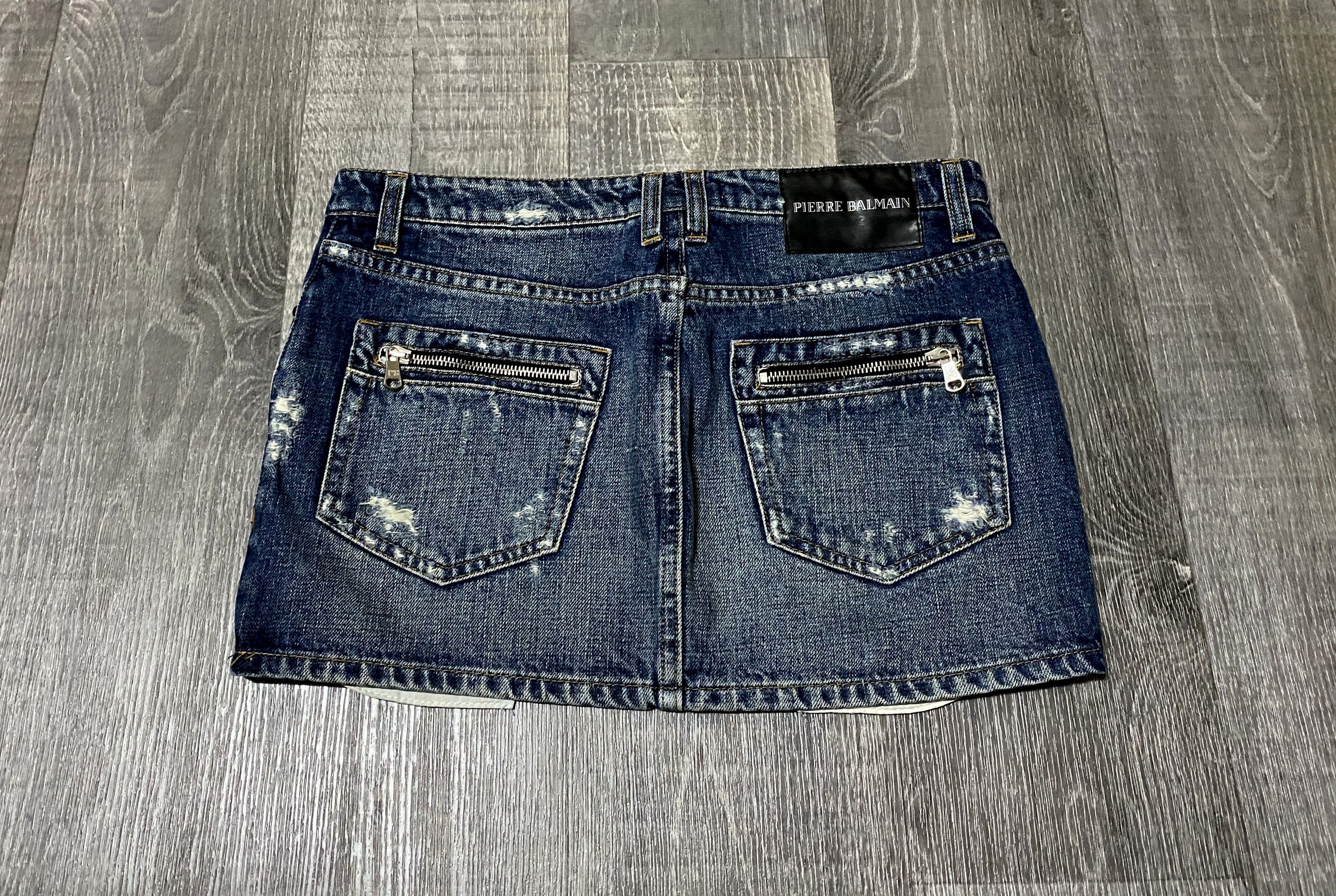 Pierre Balmain Women's Balmain Washed Torn Distressed Jeans Denim Skirt Size 26" / US 2 / IT 38 - 2 Thumbnail