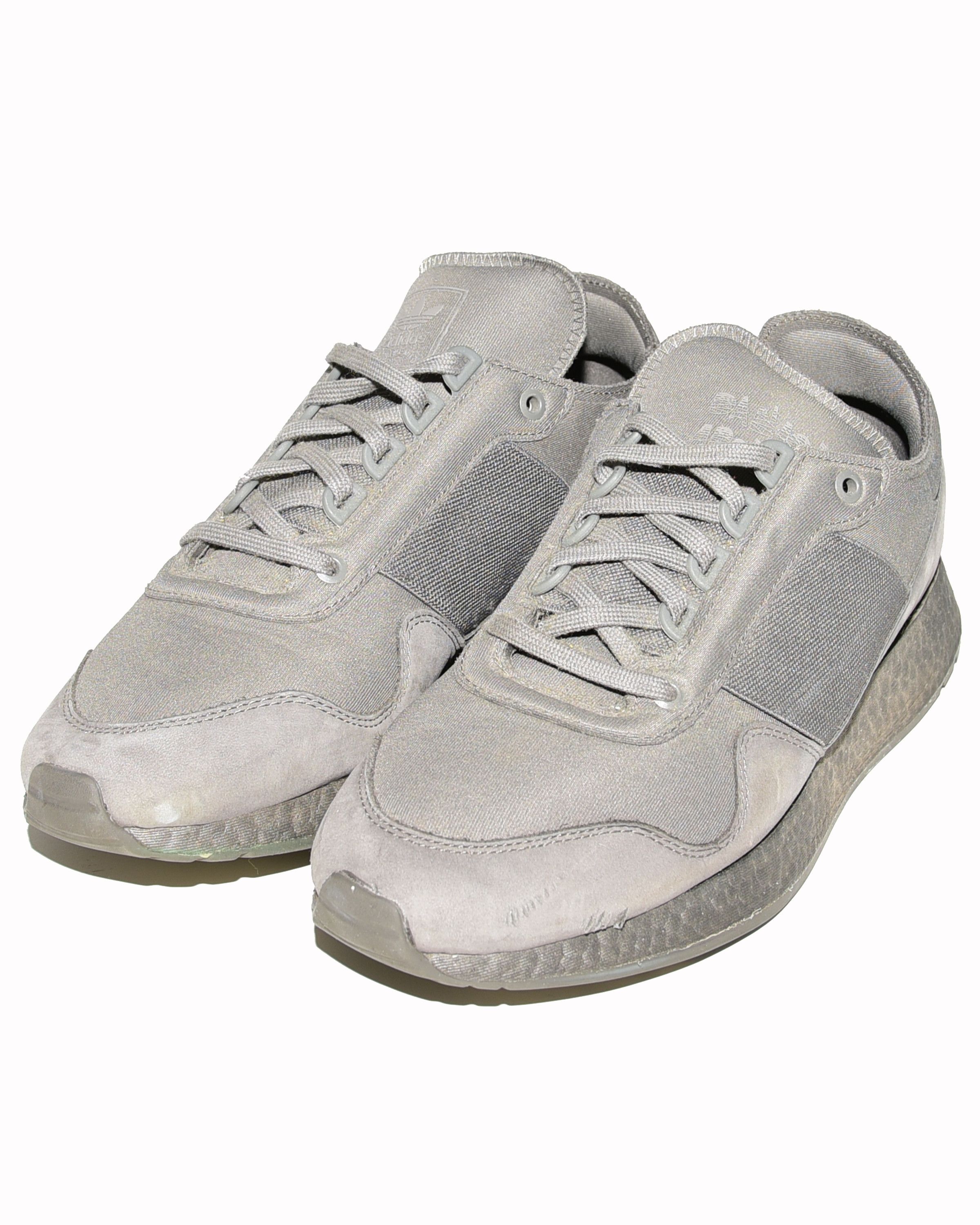 Daniel Arsham 'New York Presents' Adidas