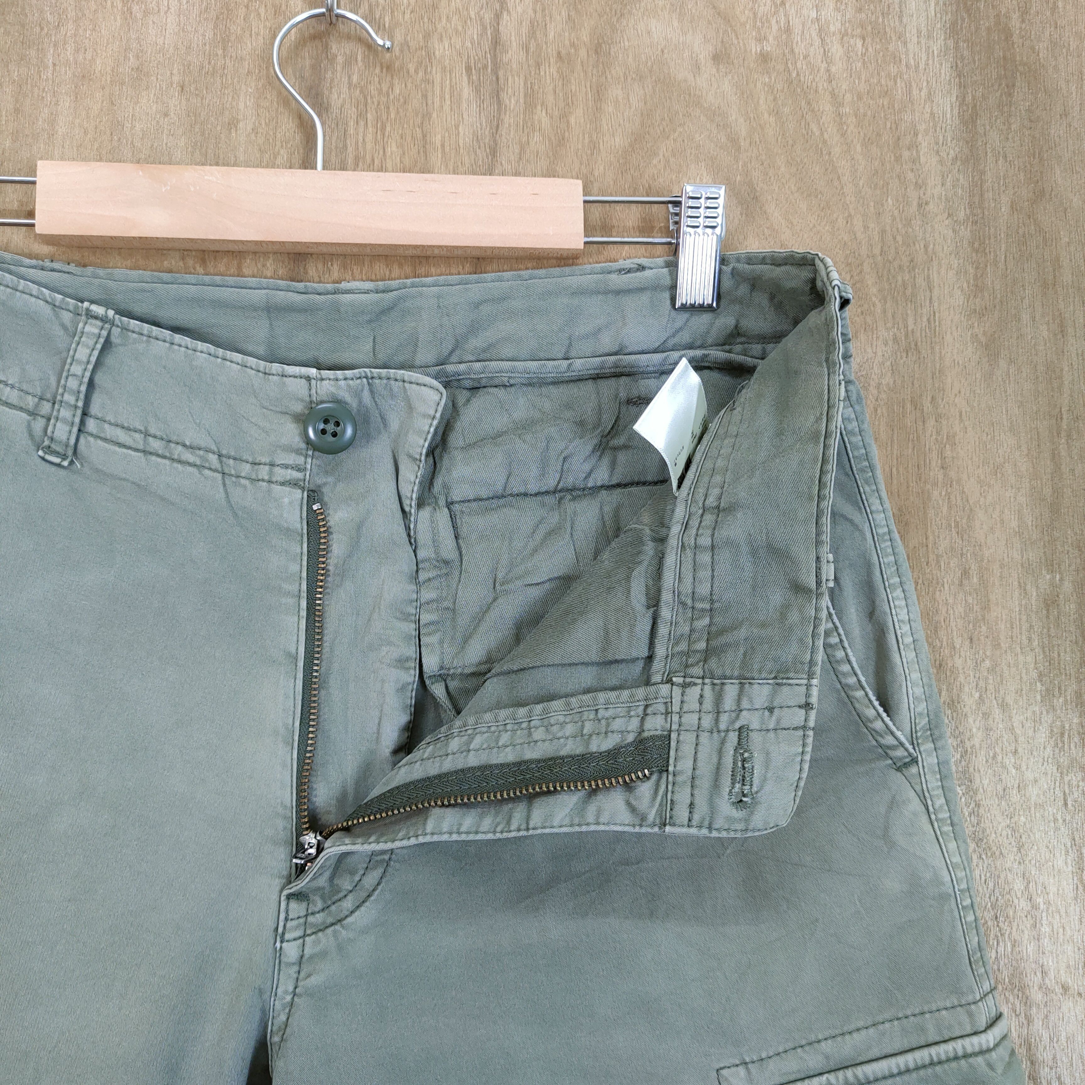 Japanese Brand JAPANESE BRAND VINTAGE FADED WASH GREEN CARGO PANTS Size US 30 / EU 46 - 7 Thumbnail