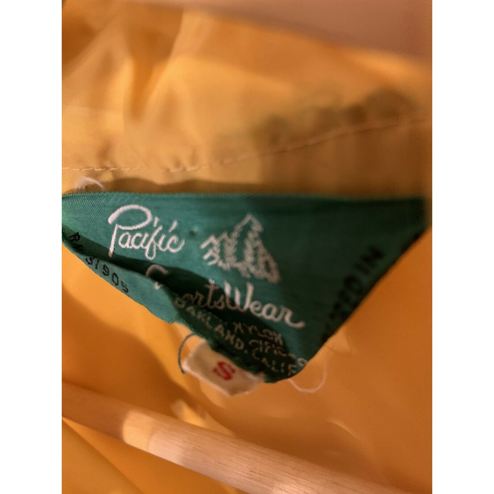 Other Vintage 80s packable rain wind Nylon Jacket Pacific Size US S / EU 44-46 / 1 - 6 Thumbnail