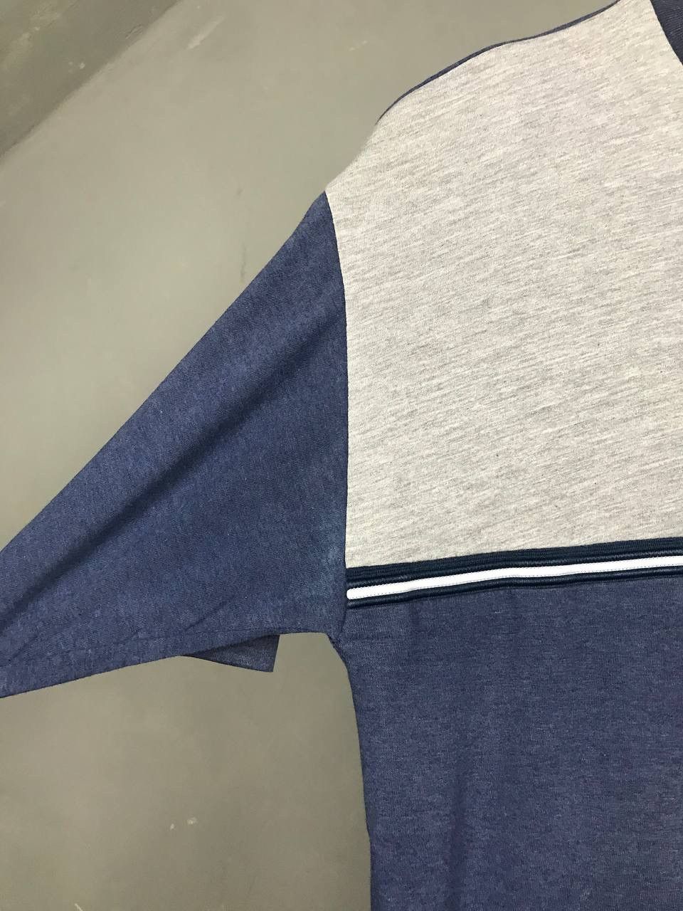 Nike × Vintage Nike swoosh streetwear vintage center logo tee Size US S / EU 44-46 / 1 - 7 Thumbnail