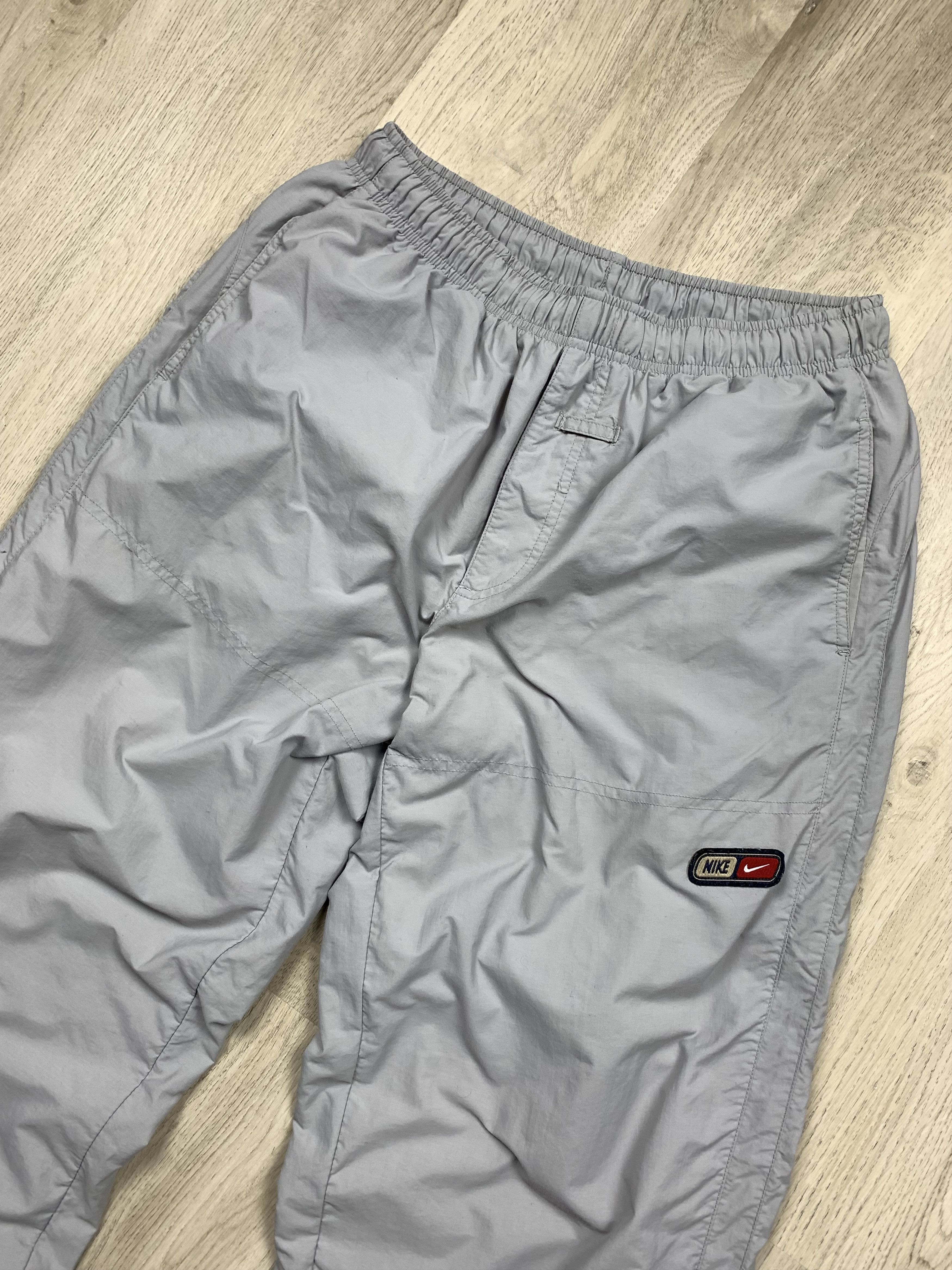 Nike Nike Vintage Mens Nylon Pants Size US 32 / EU 48 - 2 Thumbnail