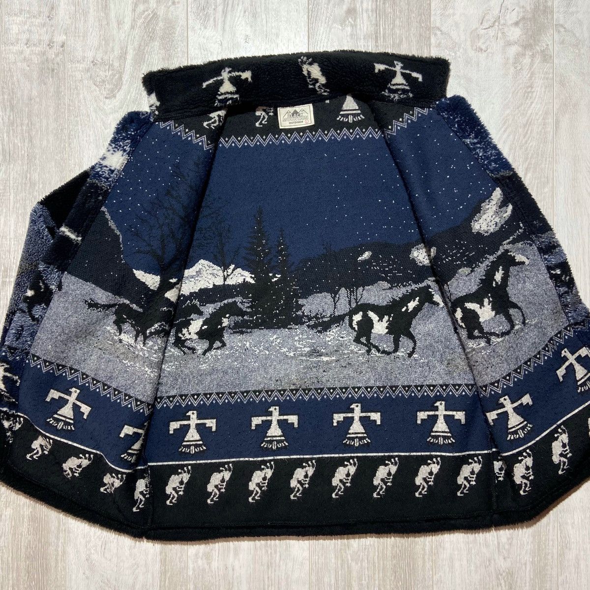 Vintage Vintage 90s Black Mountain AOP Horses Sherpa Fleece Size US L / EU 52-54 / 3 - 10 Thumbnail