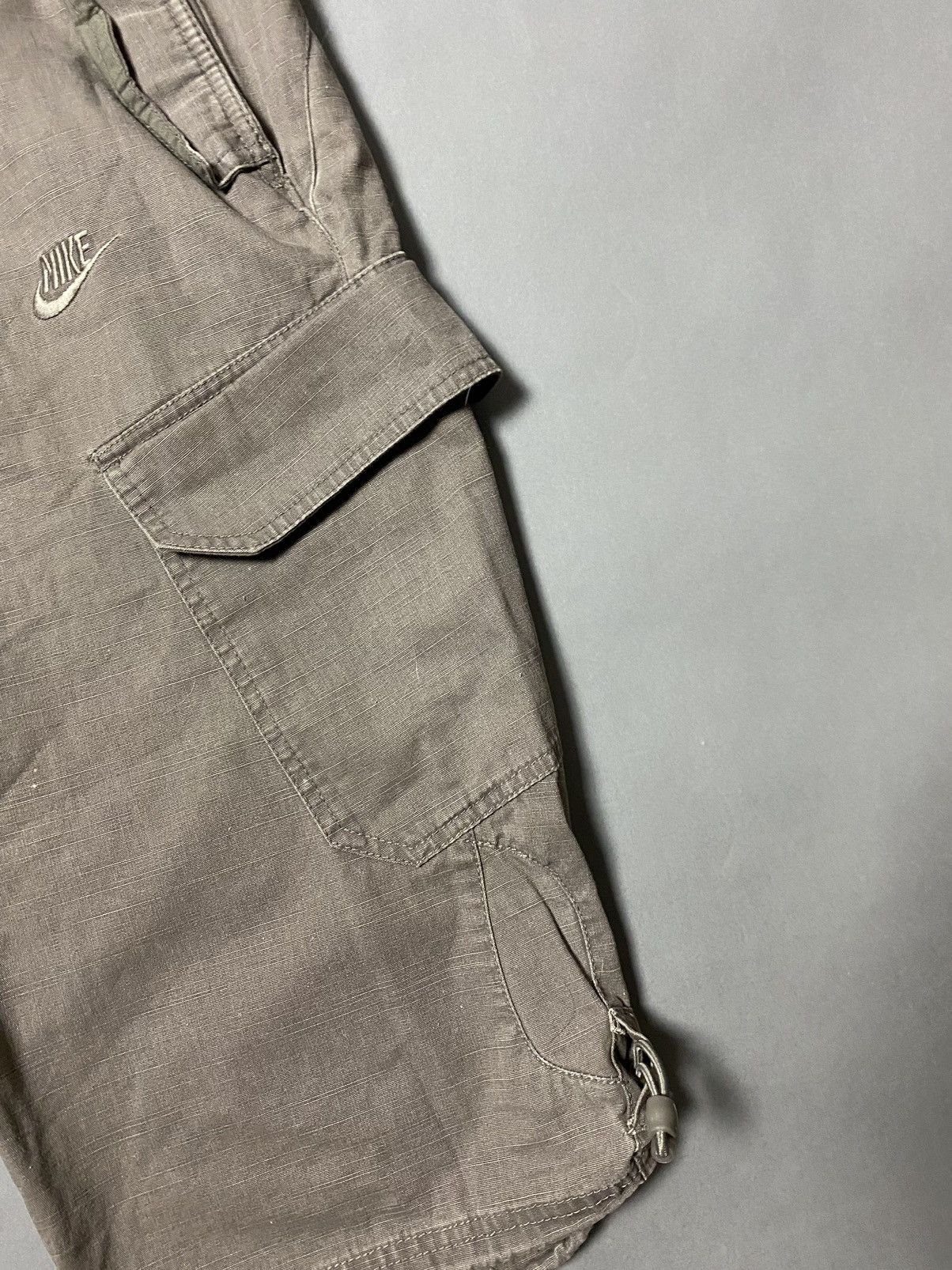 Nike × Vintage Nike vintage brown shorts cargo small swoosh ACG style Size US 34 / EU 50 - 4 Thumbnail