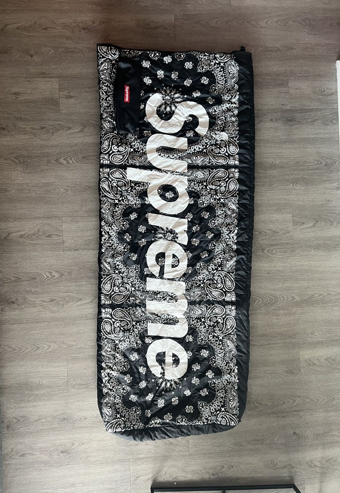 Supreme × The North Face Supreme Dolomite Sleeping Bag - Bandana 