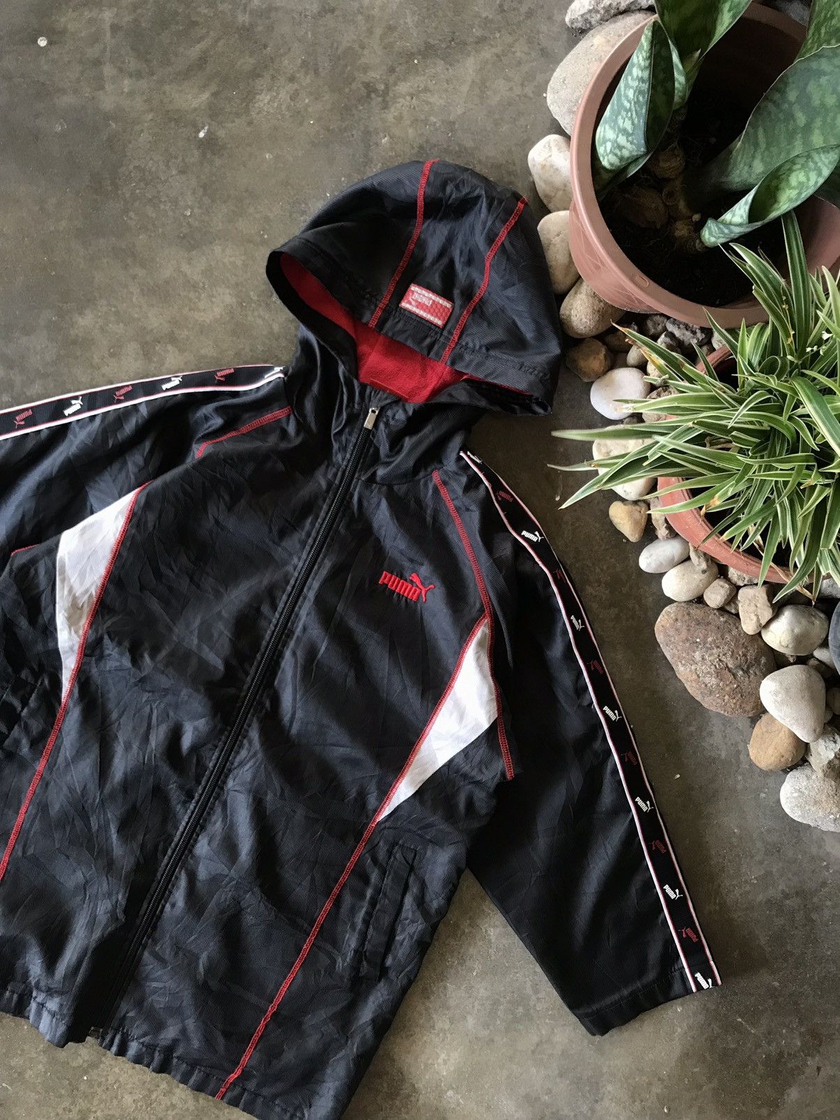 Puma × Vintage Vintage Puma Windbreaker Side Tape Jacket Size US S / EU 44-46 / 1 - 5 Thumbnail