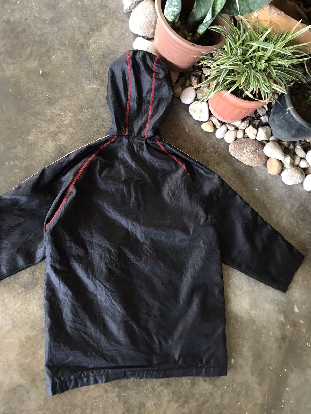 Puma × Vintage Vintage Puma Windbreaker Side Tape Jacket Size US S / EU 44-46 / 1 - 14 Thumbnail