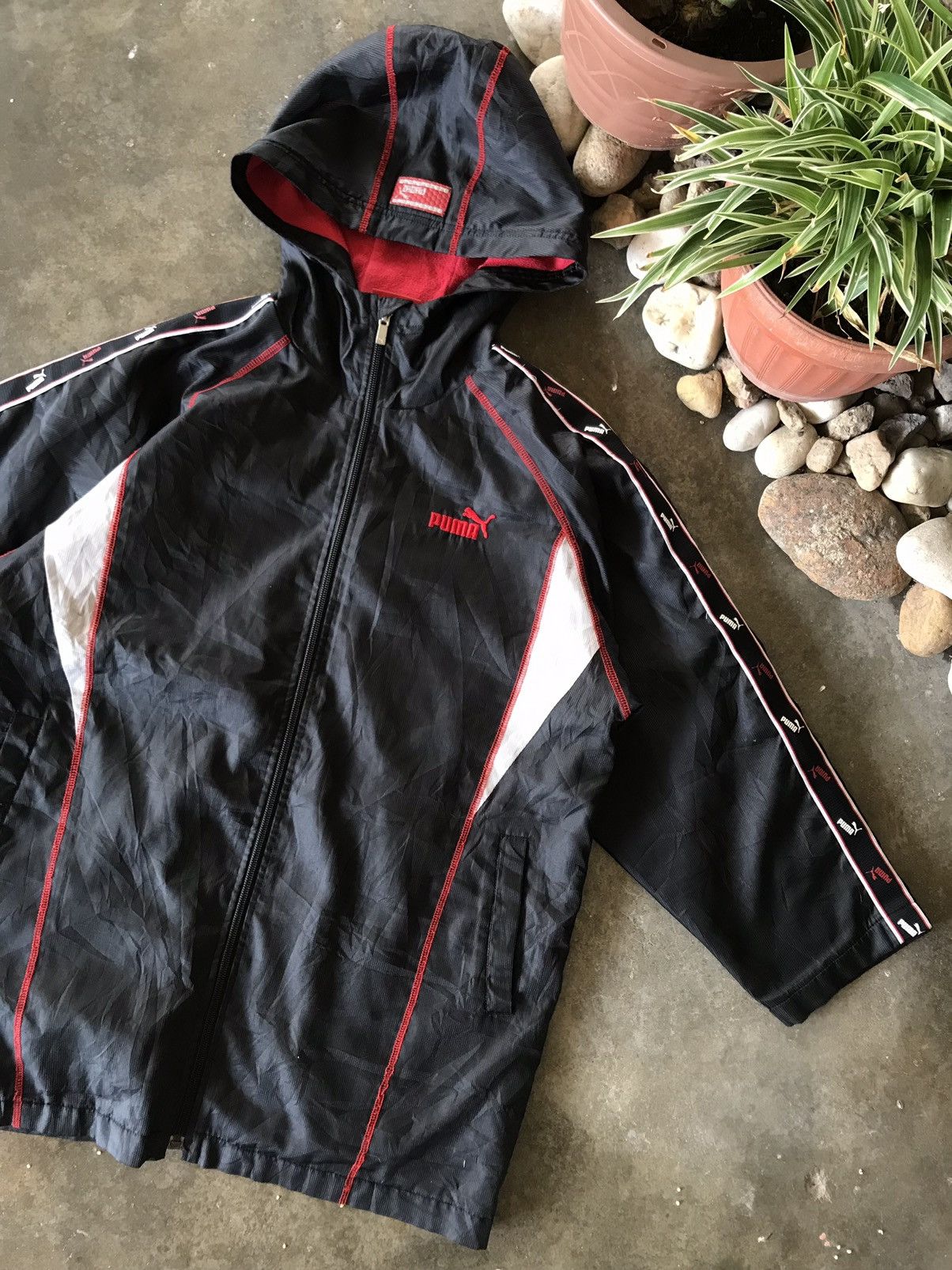Puma × Vintage Vintage Puma Windbreaker Side Tape Jacket Size US S / EU 44-46 / 1 - 3 Thumbnail