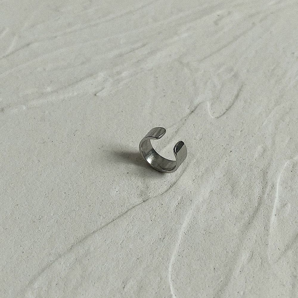 Jewelry × Vintage Fashion Alphabet Men's Titanium Steel Ear Clips Size ONE SIZE - 4 Thumbnail