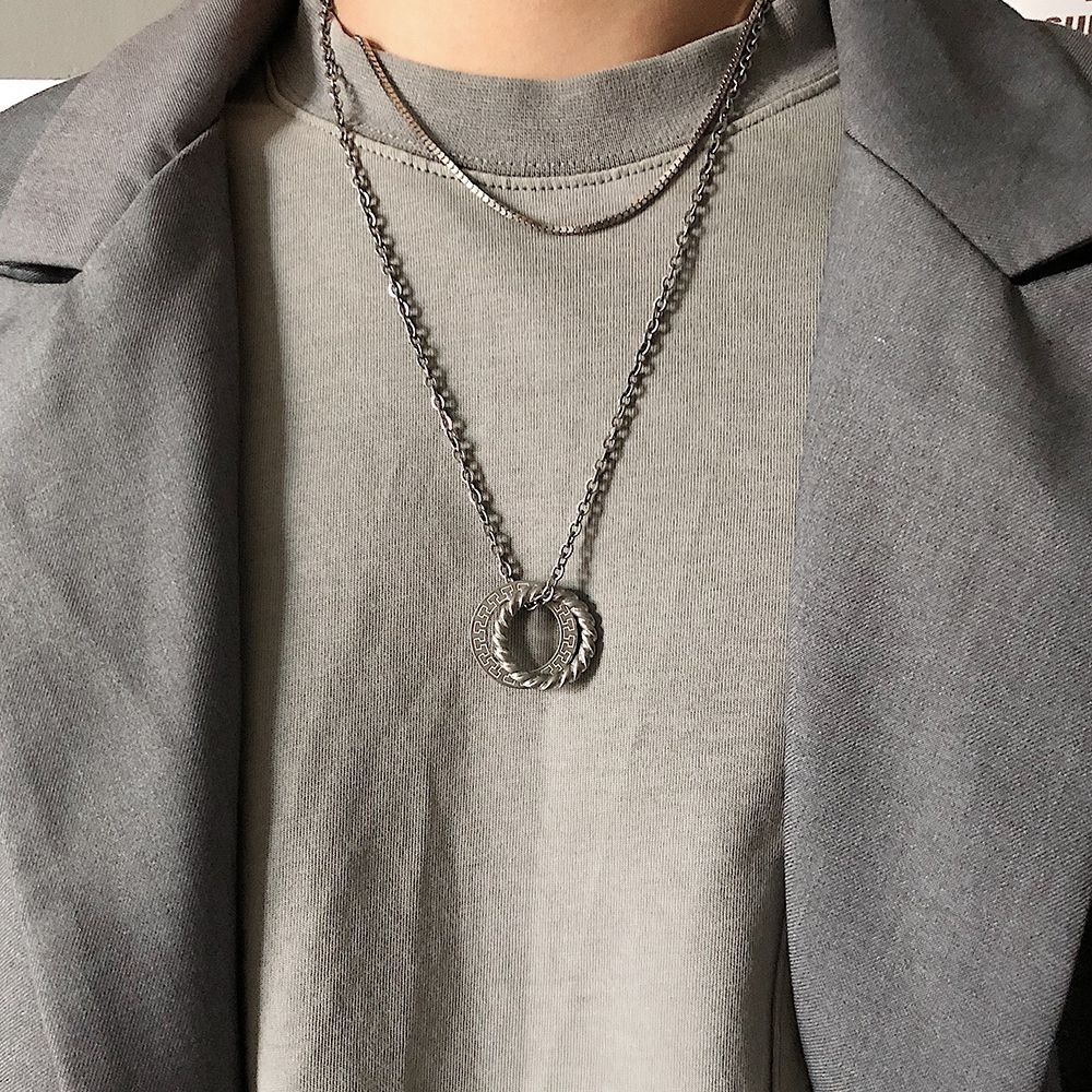 Jewelry × Vintage Vintage Double Ring Pendant Fashion Necklace Size ONE SIZE - 1 Thumbnail