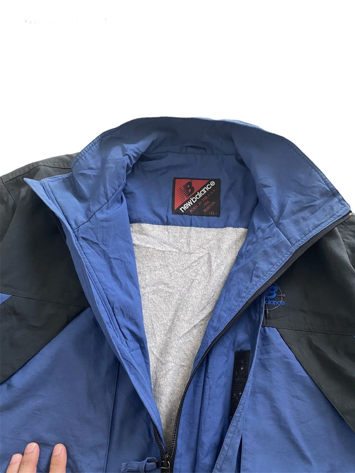 New Balance New Balance Jacket two tone colour design rare Size US L / EU 52-54 / 3 - 7 Thumbnail