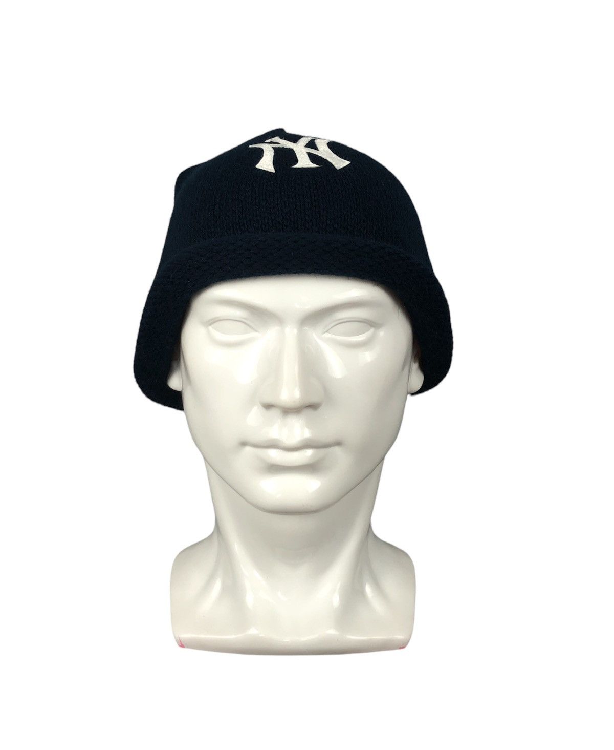 帽子 90s New York Yankee Logo Beanie 90s New York Yankees Logo Beanie