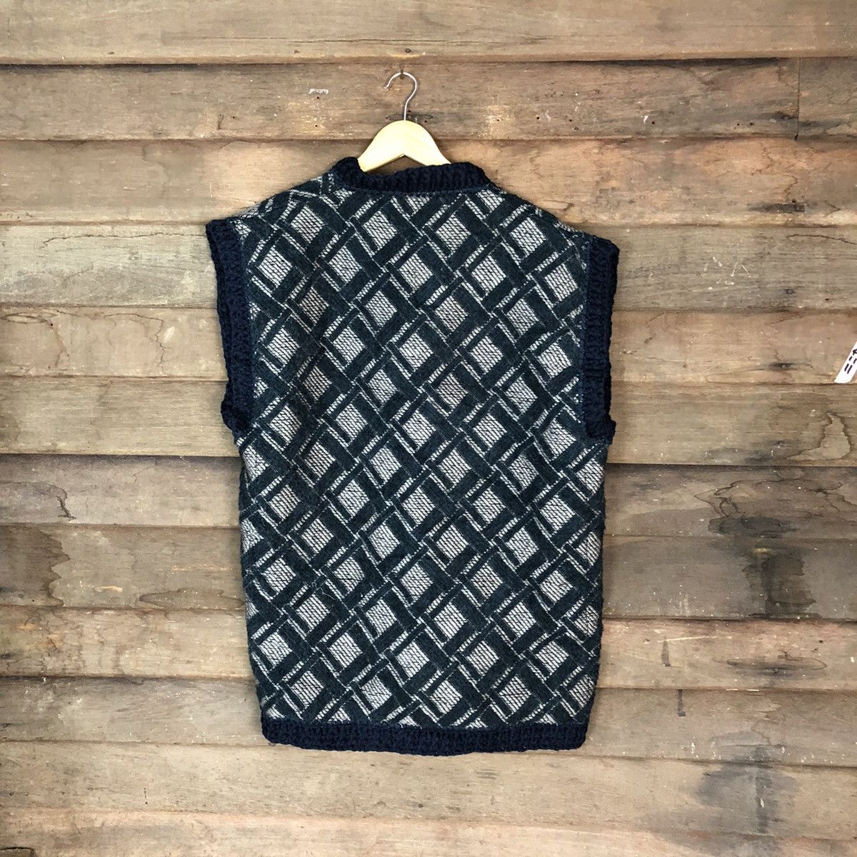 Aran Isles Knitwear × Japanese Brand Japanese Brand diamond Vest Green knitwear #6802 Size US L / EU 52-54 / 3 - 8 Thumbnail