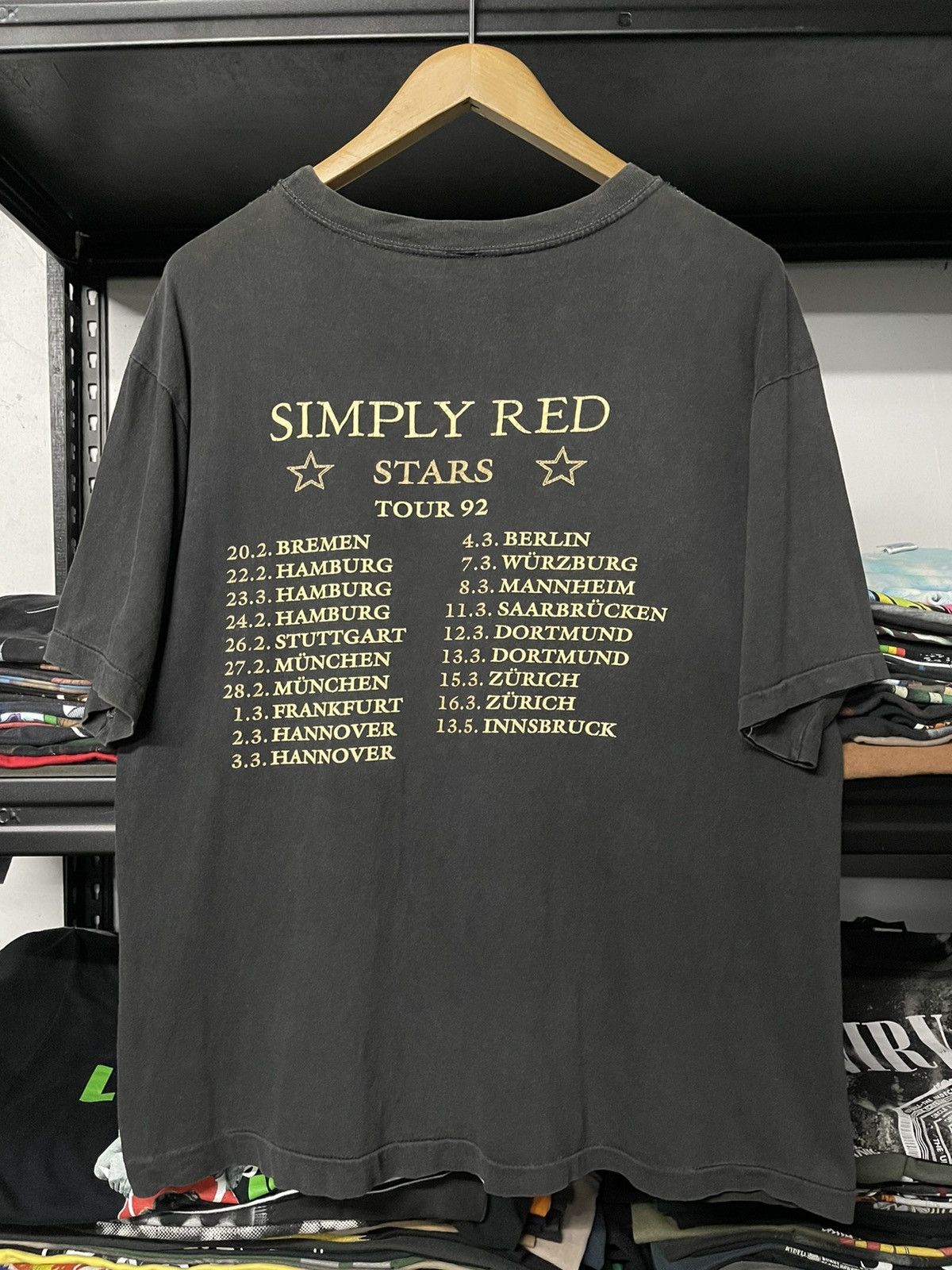 Band Tees Thrashed Vintage 90s Simply Red Tour Distressed Europe Tees Size US L / EU 52-54 / 3 - 9 Thumbnail