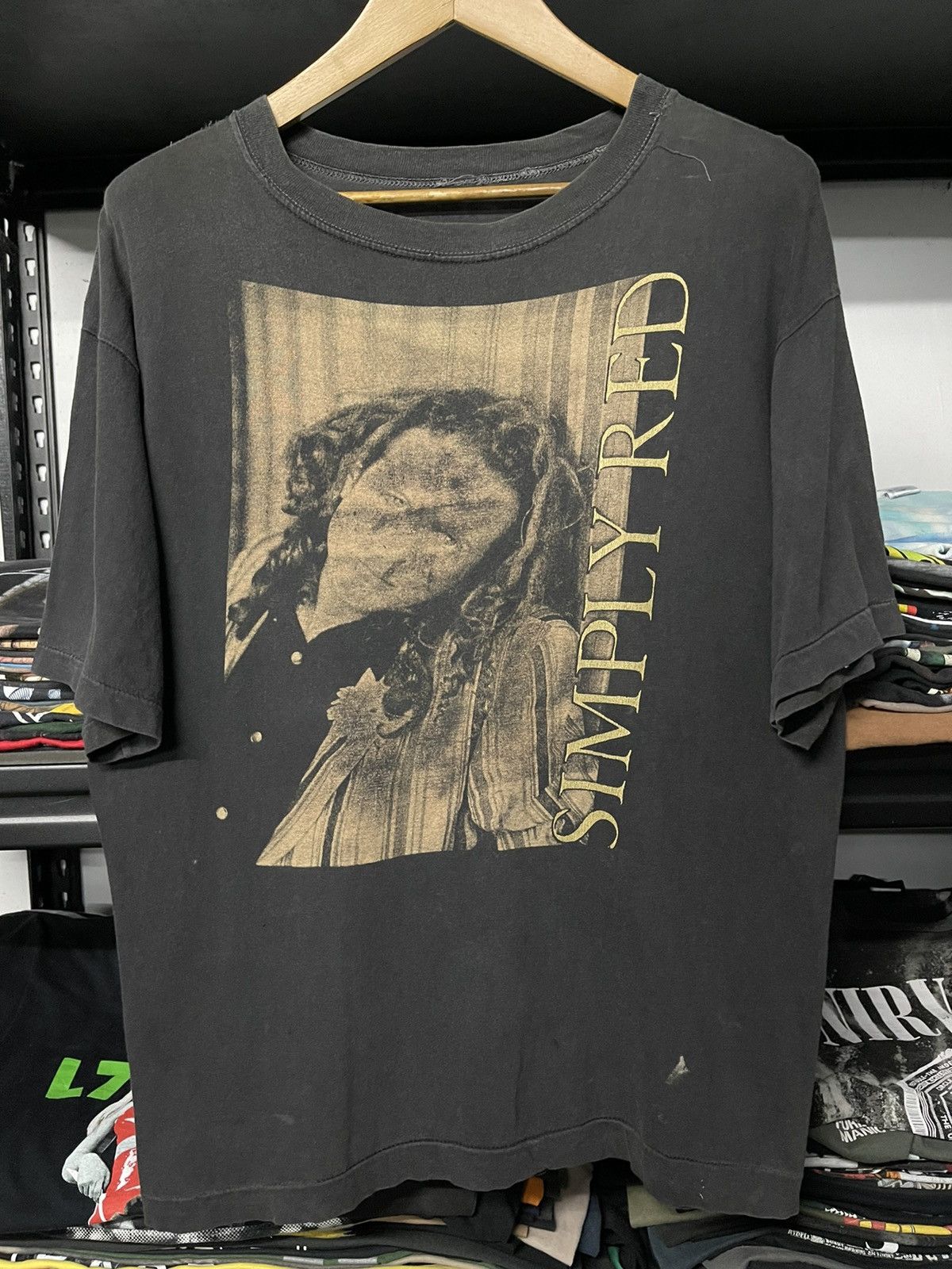 Band Tees Thrashed Vintage 90s Simply Red Tour Distressed Europe Tees Size US L / EU 52-54 / 3 - 1 Thumbnail