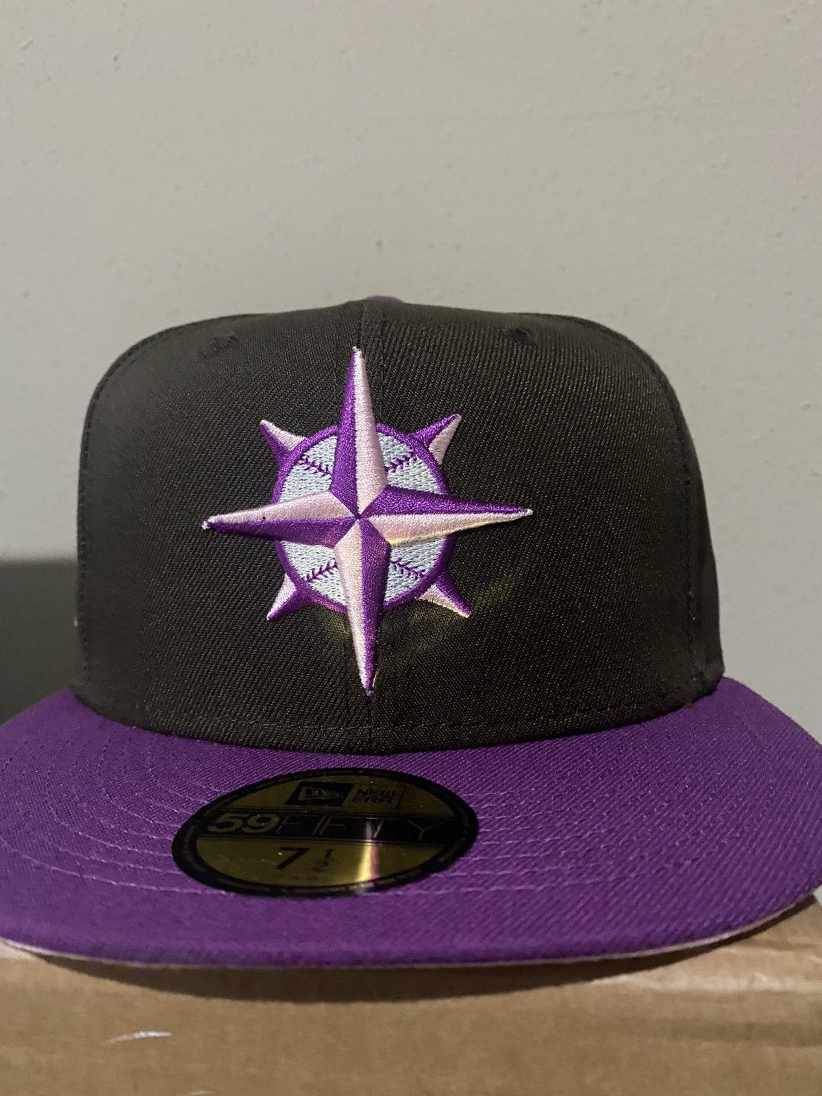 7 1/2 Seattle Mariners 30th Anniversary Coffee Purple