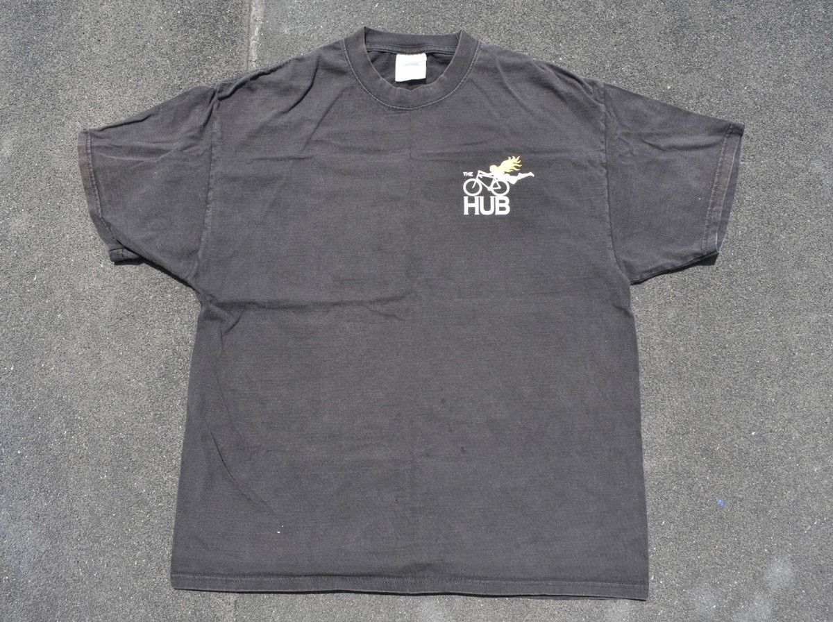 Vintage Vintage ‘The HUB’ T-shirt (XL) Size US XL / EU 56 / 4 - 2 Thumbnail