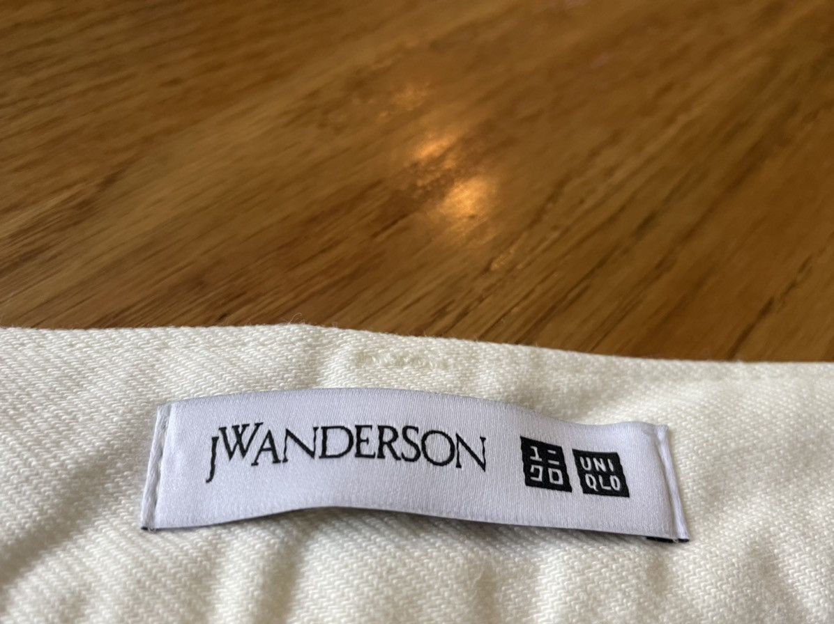 JW Anderson × Uniqlo Size 32 Off-White J.W. Anderson Jeans Bootcut Denim Pants Size US 32 / EU 48 - 19 Thumbnail