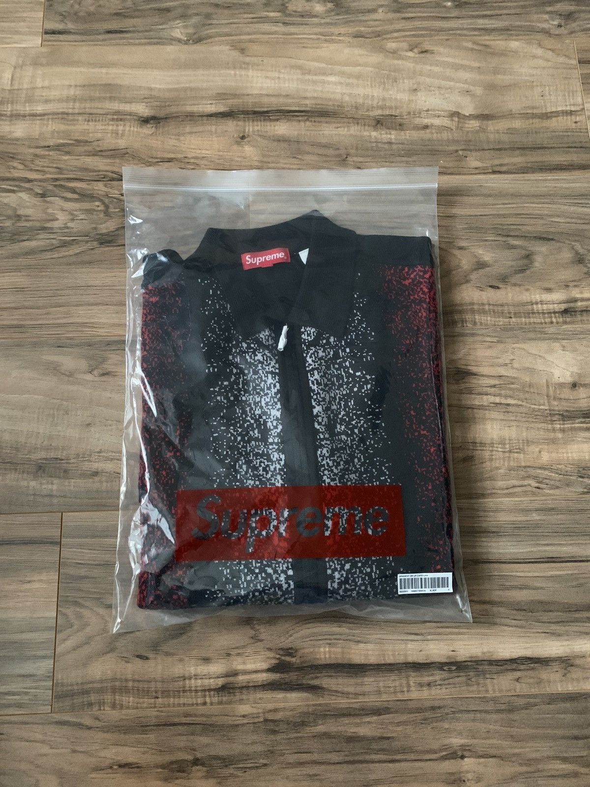 トップス Supreme Gradient Stripe Zip Up Cardigan Supreme Gradient Stripe Zip Up Cardigan (SS22) - $168