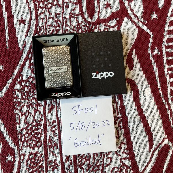 Supreme SS19 Supreme Diamond Plate Zippo Lighter Metal Box Logo