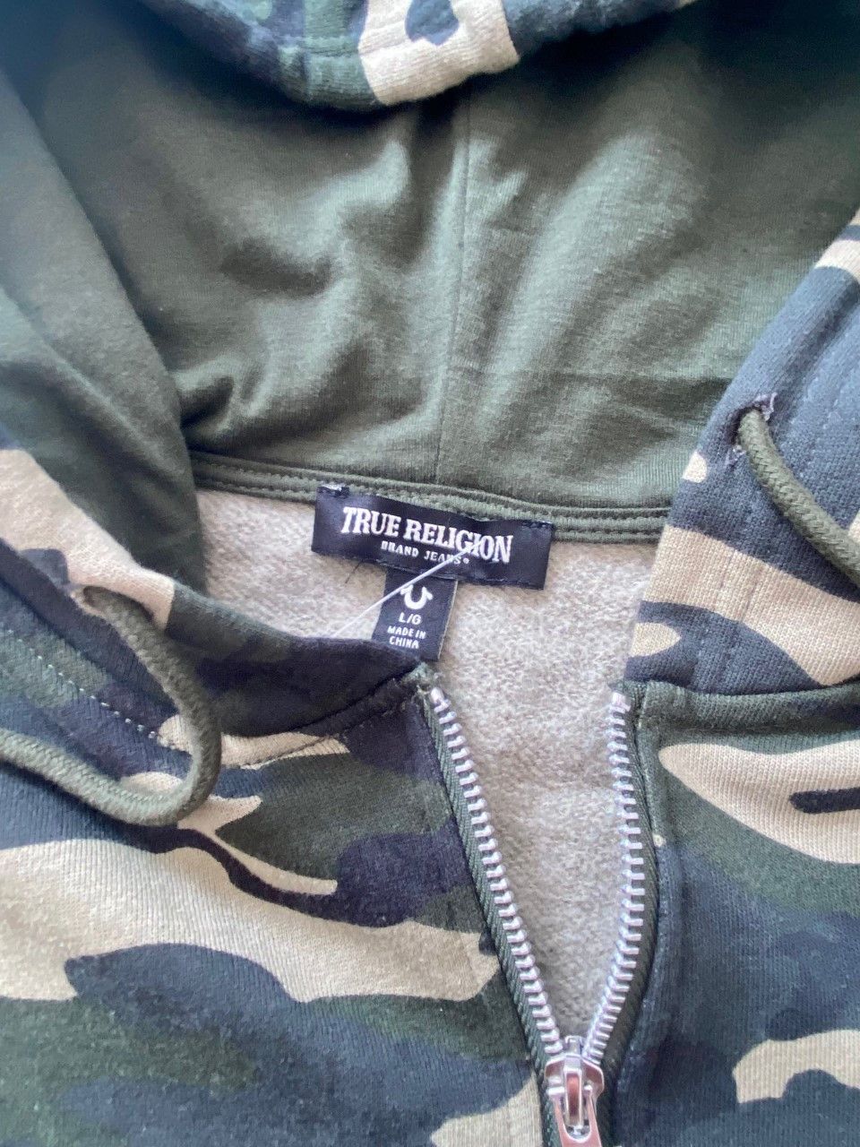 関税込み♪【TRUE RELIGION】BUDDHA CAMO ロゴ ★ フーディ True Religion Camo Sweater Jacket Hood Buddha Camouflage
