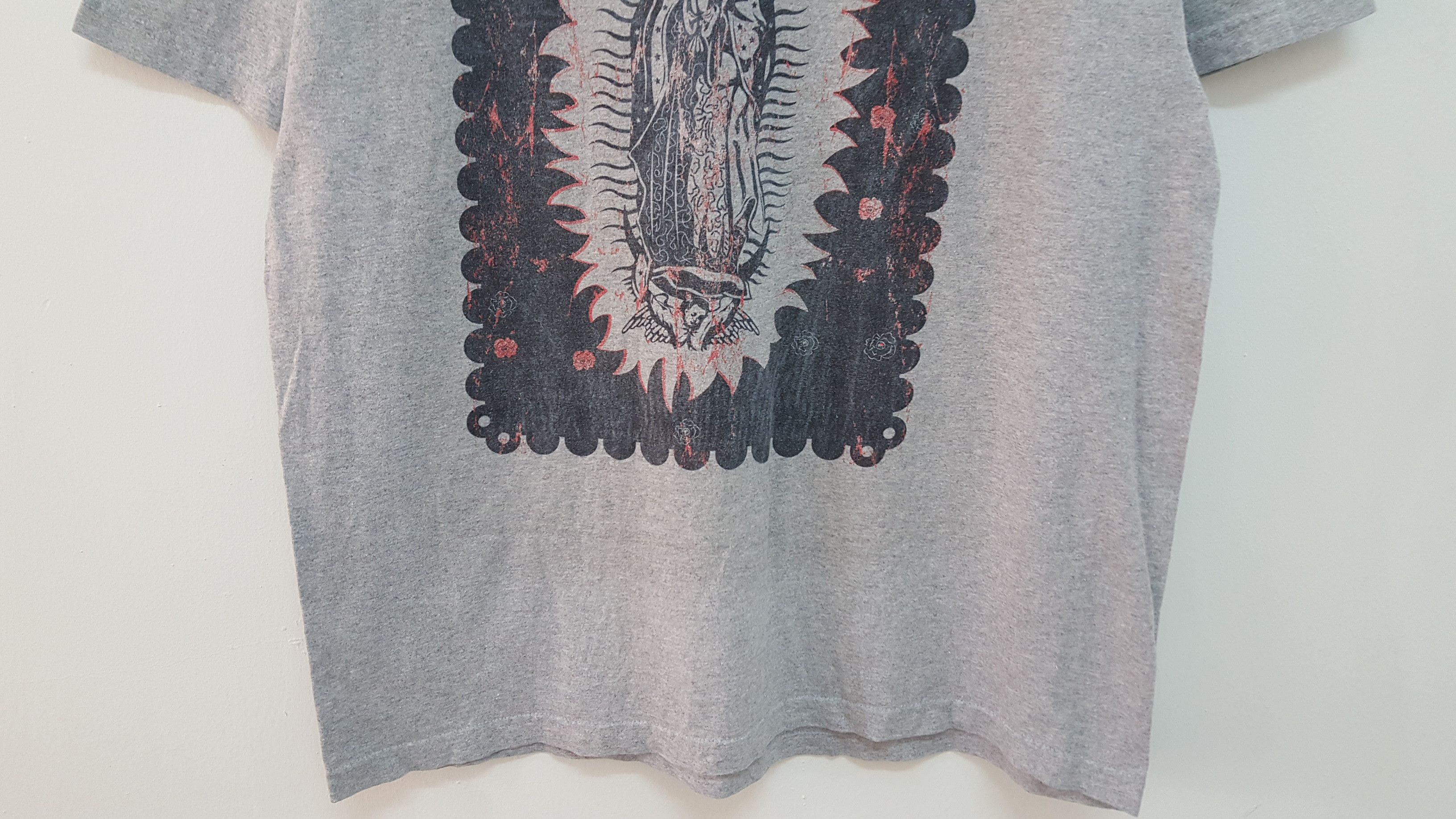 Art Comes First × Vintage GRAIL 🔥🔥🔥 VIRGIN MARY LADY OF GUADALUPE GRAPHIC TEE Size US XL / EU 56 / 4 - 5 Thumbnail