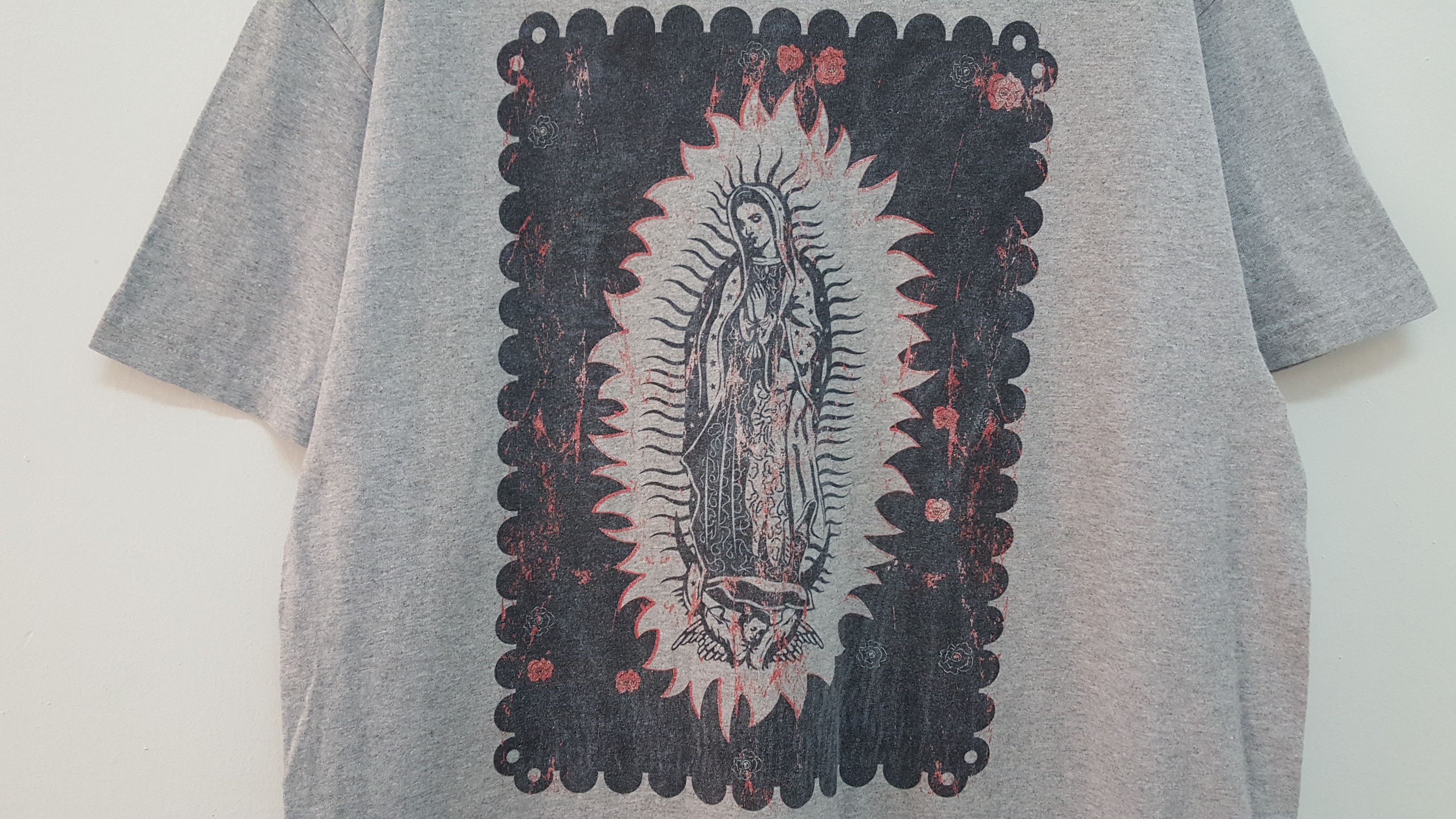 Art Comes First × Vintage GRAIL 🔥🔥🔥 VIRGIN MARY LADY OF GUADALUPE GRAPHIC TEE Size US XL / EU 56 / 4 - 4 Thumbnail