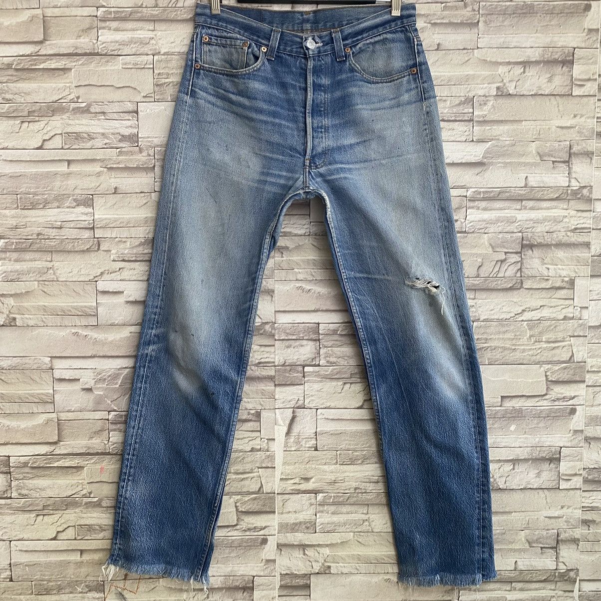 Levi's Vintage Levis 501xx Distressed Jeans 32x32 Size US 32 / EU 48 - 3 Thumbnail