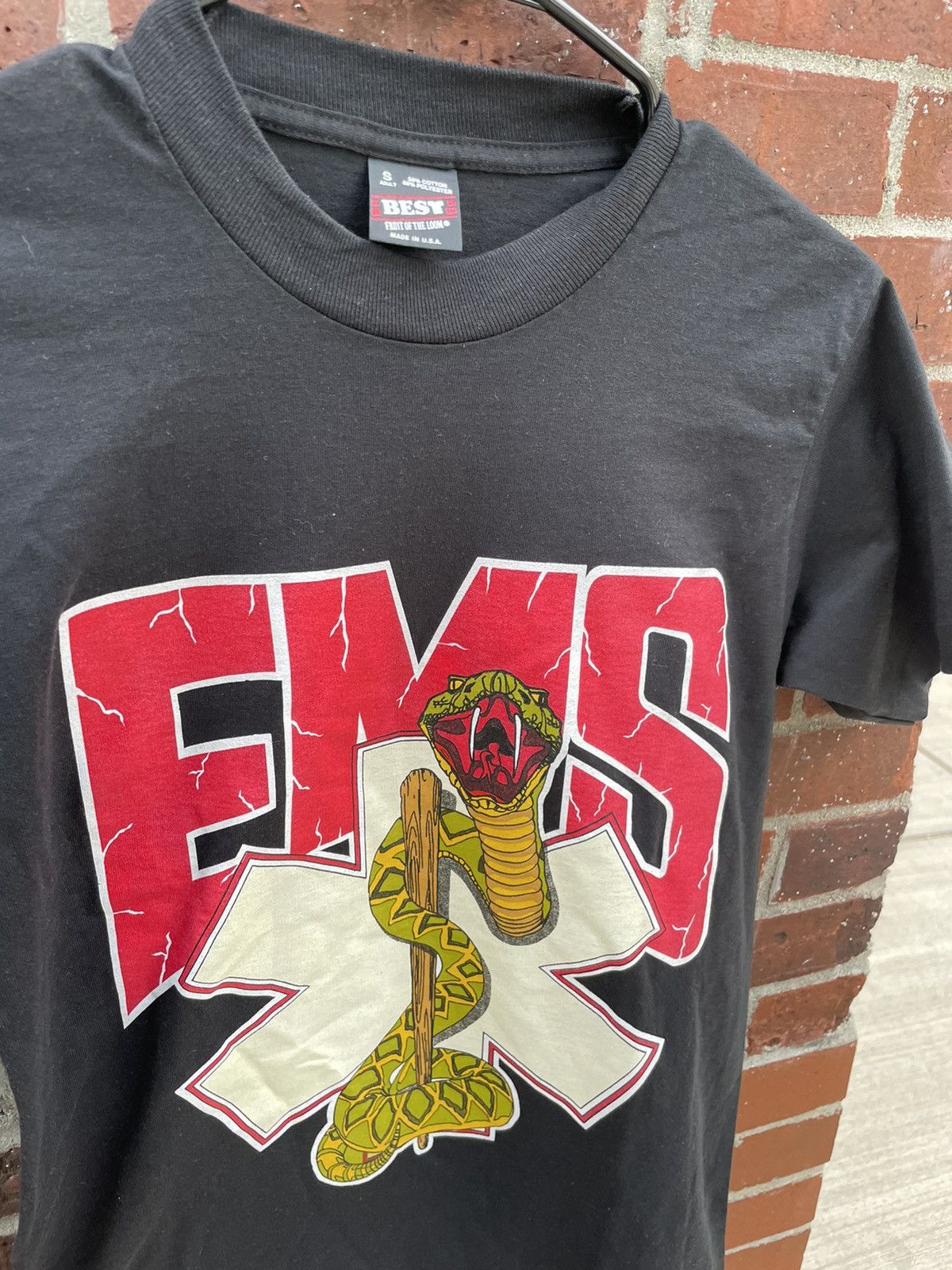 Fruit Of The Loom × Vintage 80s EMT EMS SNAKE Medical Tee Single Stitch vintage Size US S / EU 44-46 / 1 - 1 Thumbnail