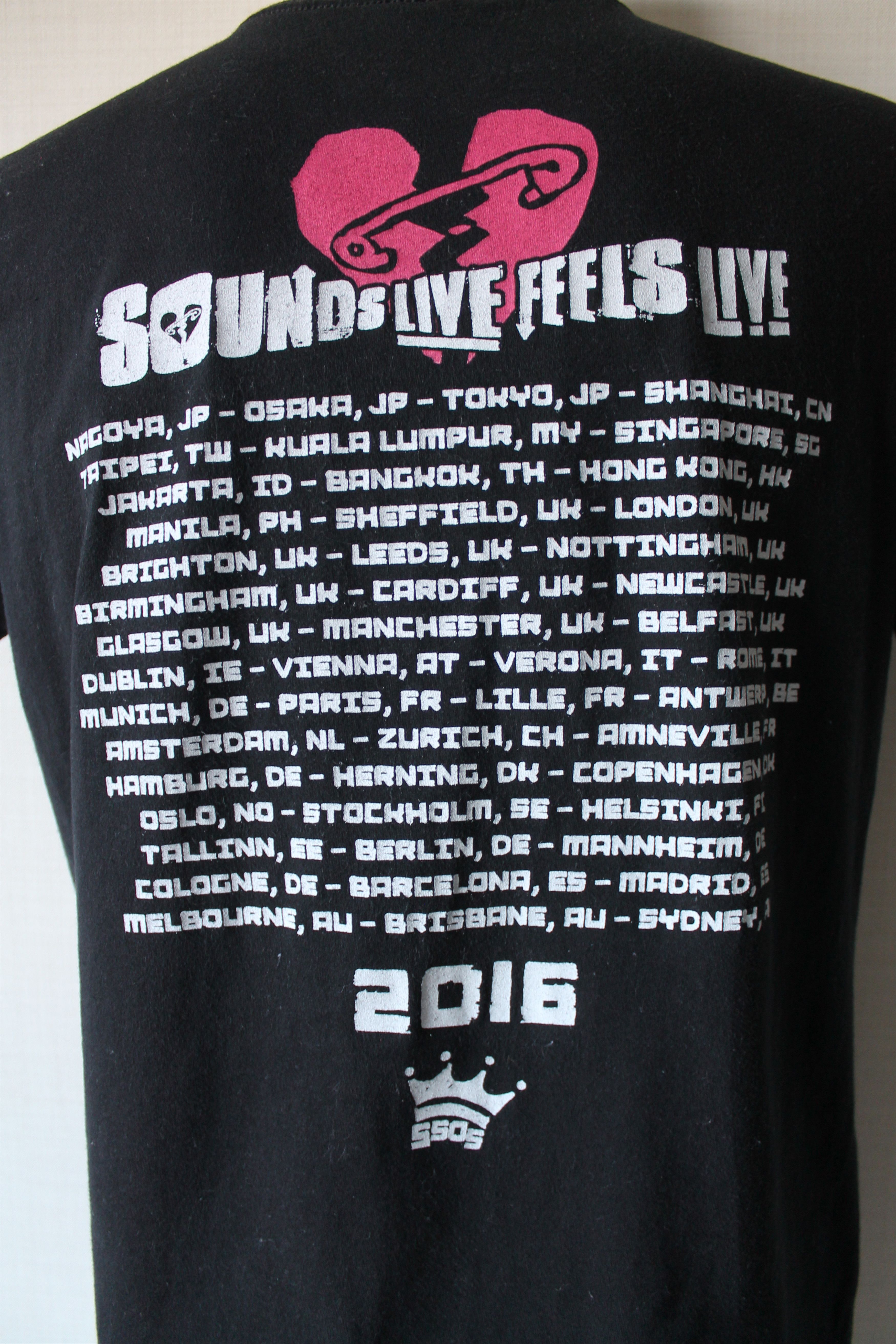 Band Tees 5 Seconds Of Summer world Tour tee Band Rock Size US L / EU 52-54 / 3 - 10 Thumbnail