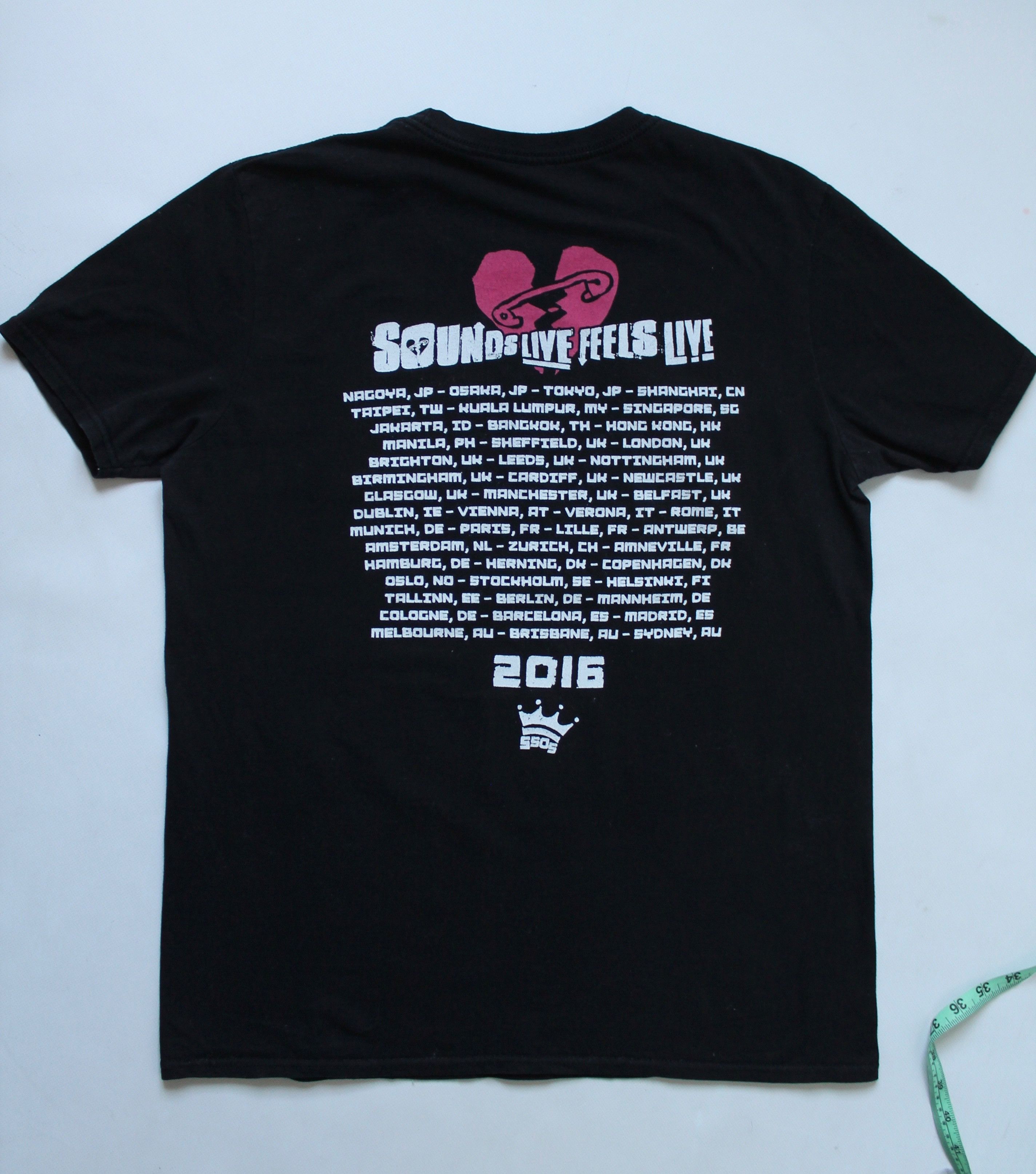 Band Tees 5 Seconds Of Summer world Tour tee Band Rock Size US L / EU 52-54 / 3 - 14 Thumbnail