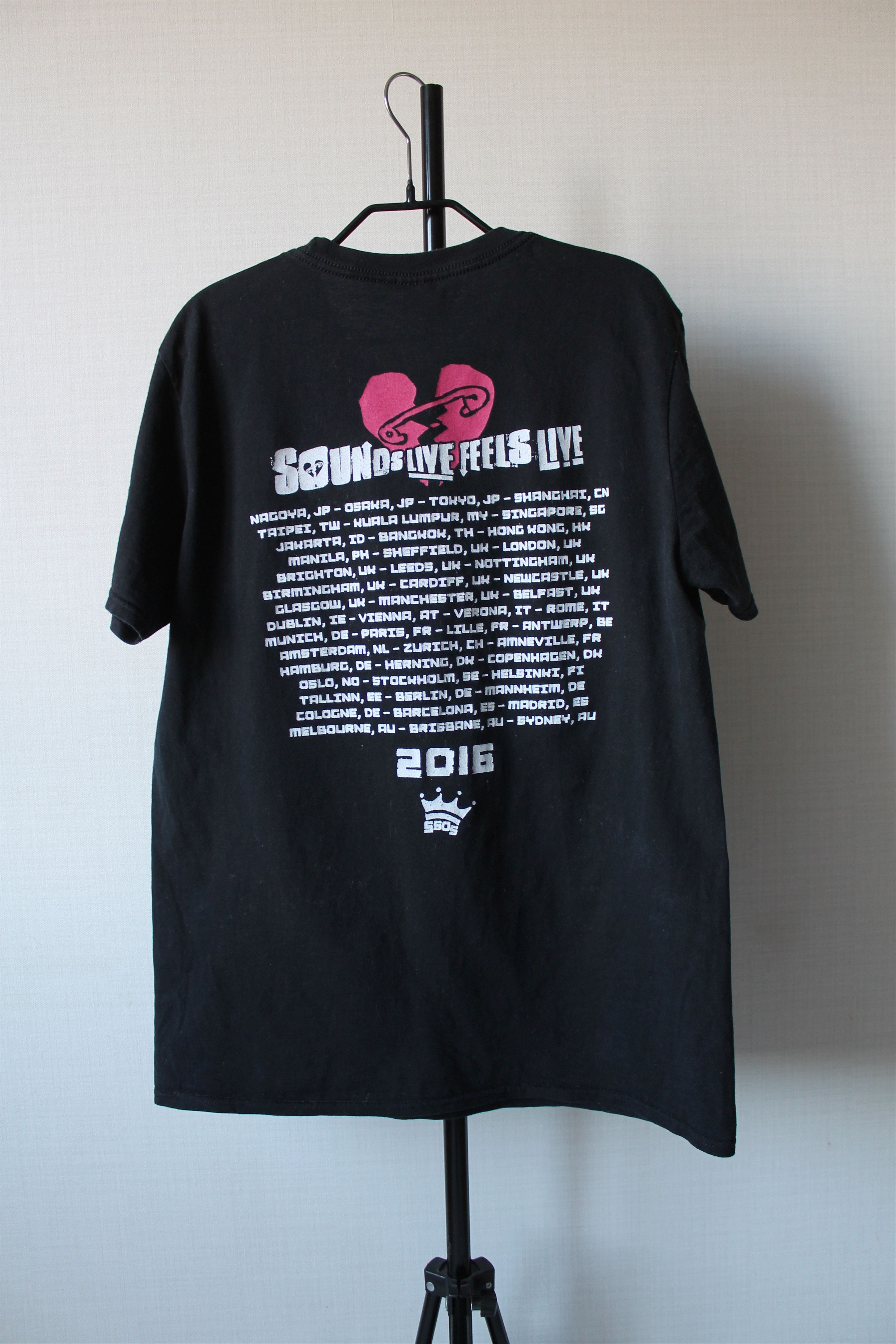 Band Tees 5 Seconds Of Summer world Tour tee Band Rock Size US L / EU 52-54 / 3 - 6 Thumbnail