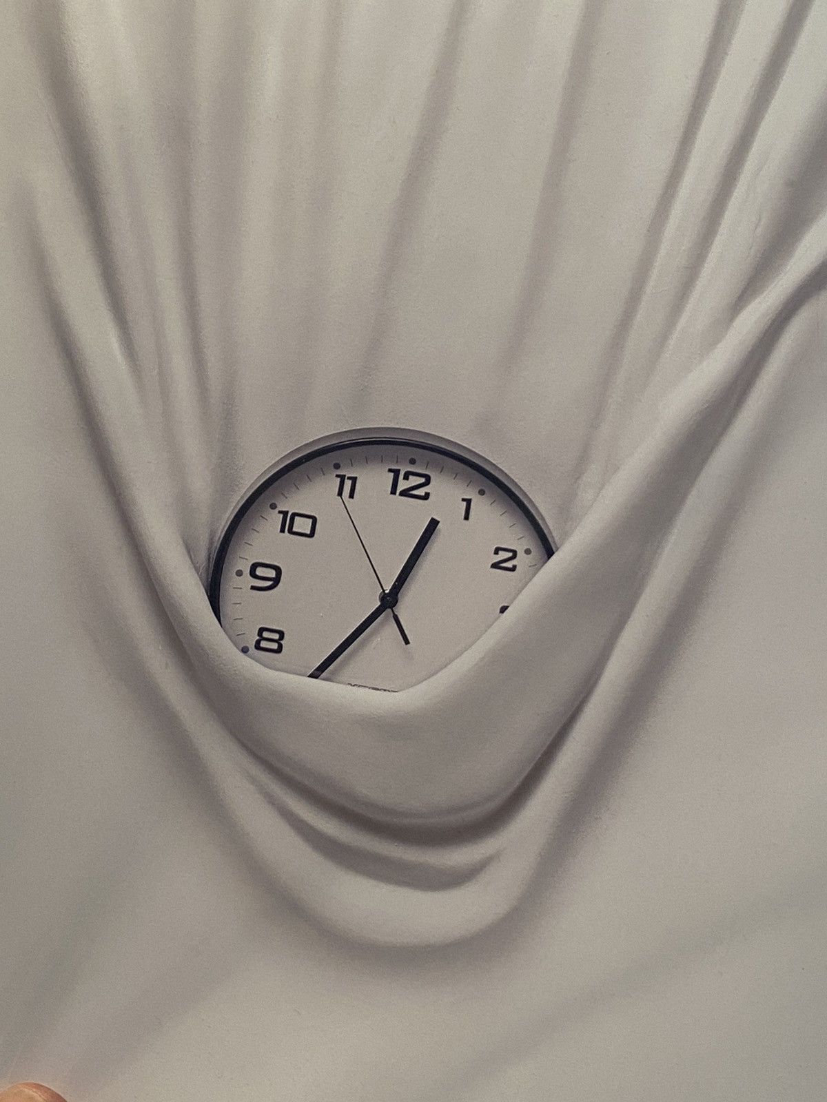 Daniel Arsham Daniel Arsham Falling Clock Wall Art Poster Brand New Size ONE SIZE - 3 Thumbnail