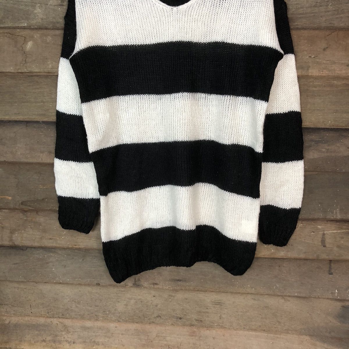 Homespun Knitwear Gal Star Stripe White Black Knitwear #H081 Size US M / EU 48-50 / 2 - 3 Thumbnail