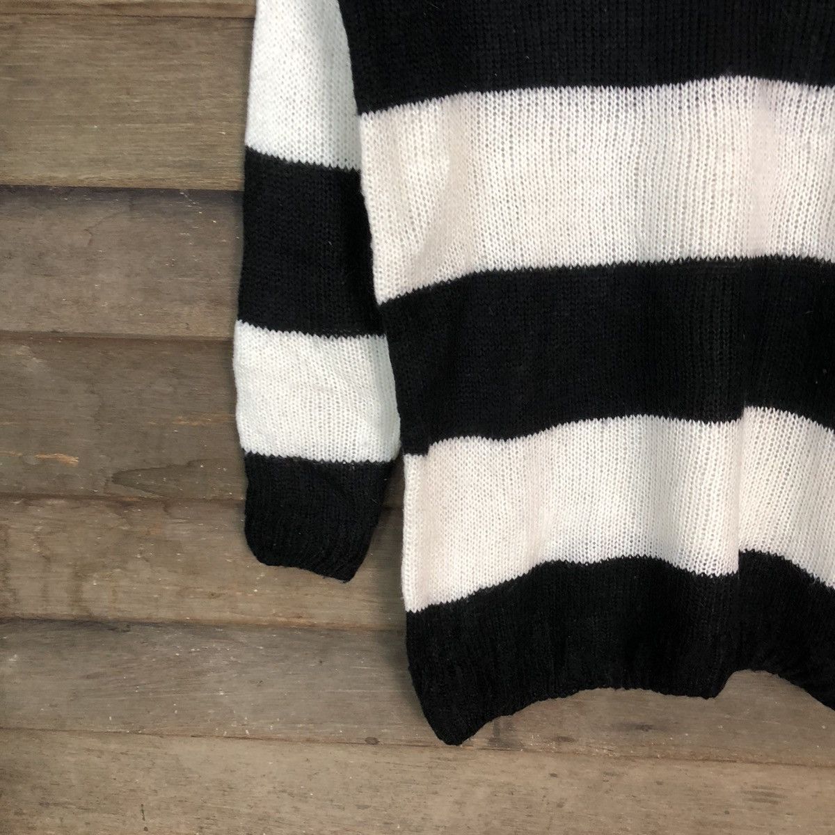 Homespun Knitwear Gal Star Stripe White Black Knitwear #H081 Size US M / EU 48-50 / 2 - 4 Thumbnail