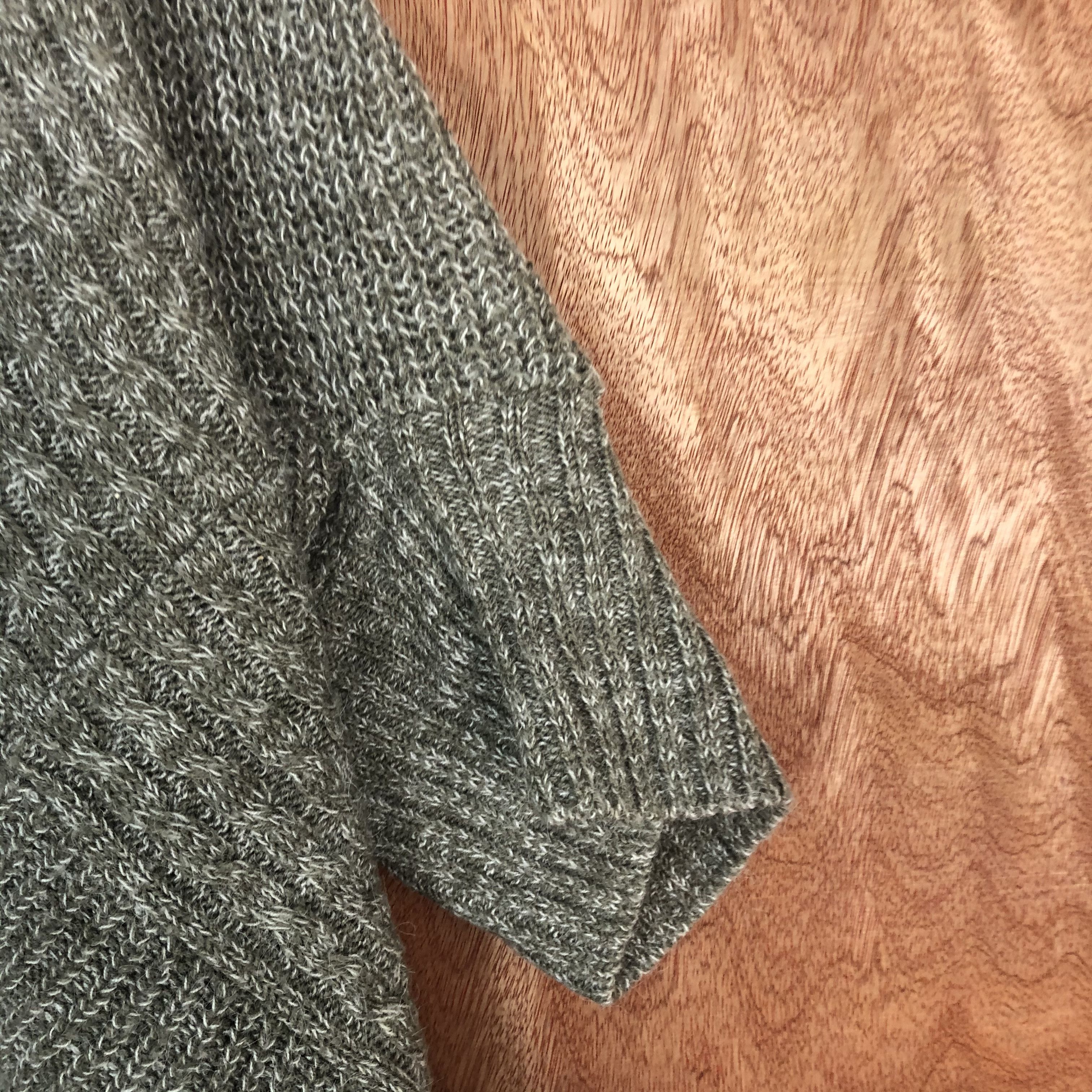 Japanese Brand DLL Benta Linda Grey Cardigan free size knitwear #c530 Size US L / EU 52-54 / 3 - 5 Thumbnail