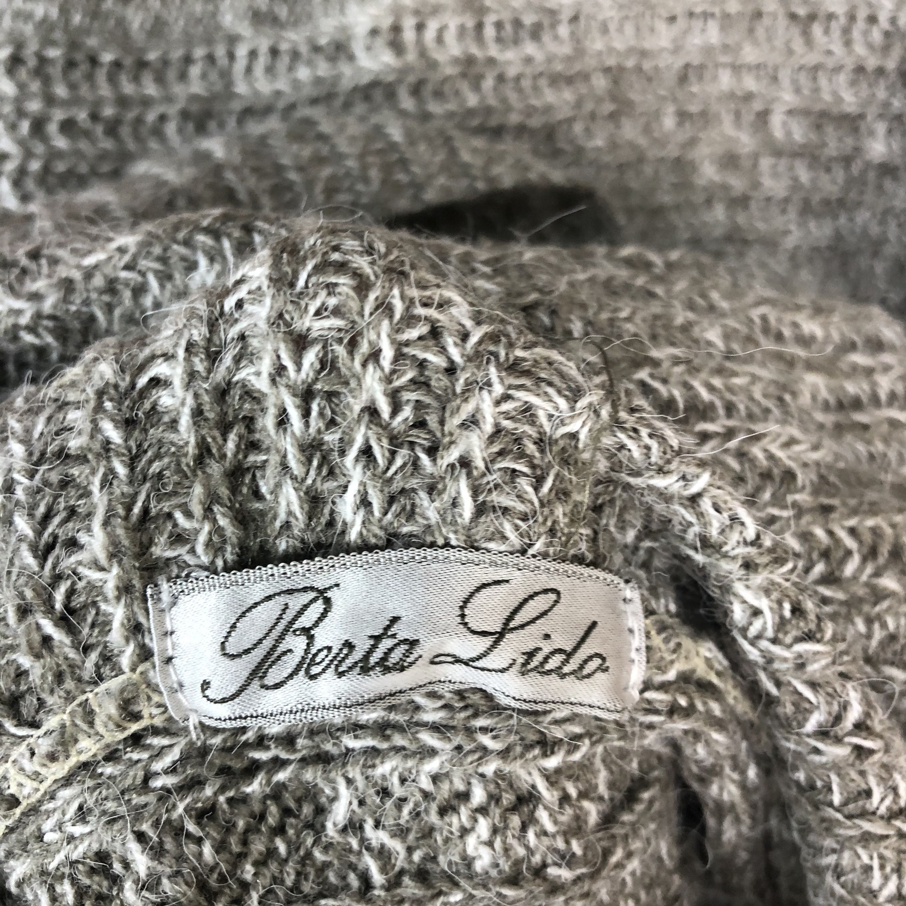 Japanese Brand DLL Benta Linda Grey Cardigan free size knitwear #c530 Size US L / EU 52-54 / 3 - 9 Thumbnail