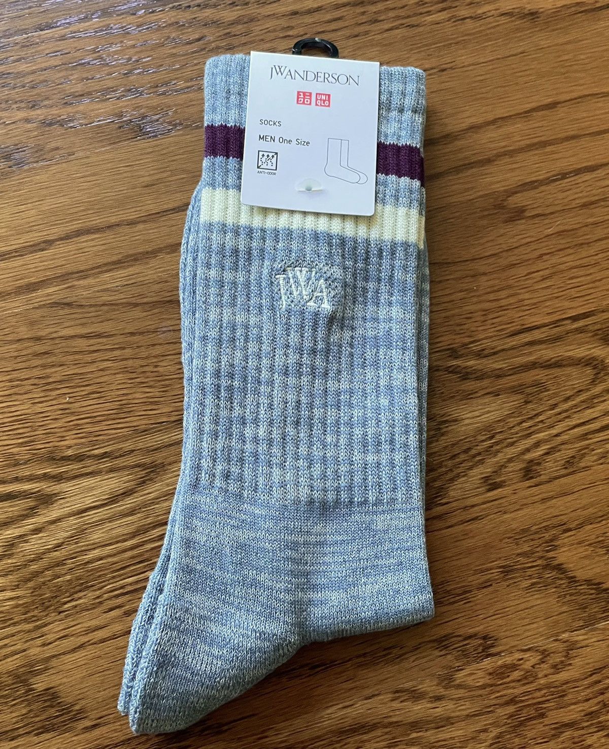 JW Anderson × Uniqlo White Heather Socks Dress Crew Tube Cotton Logo Cream Navy Size ONE SIZE - 2 Thumbnail