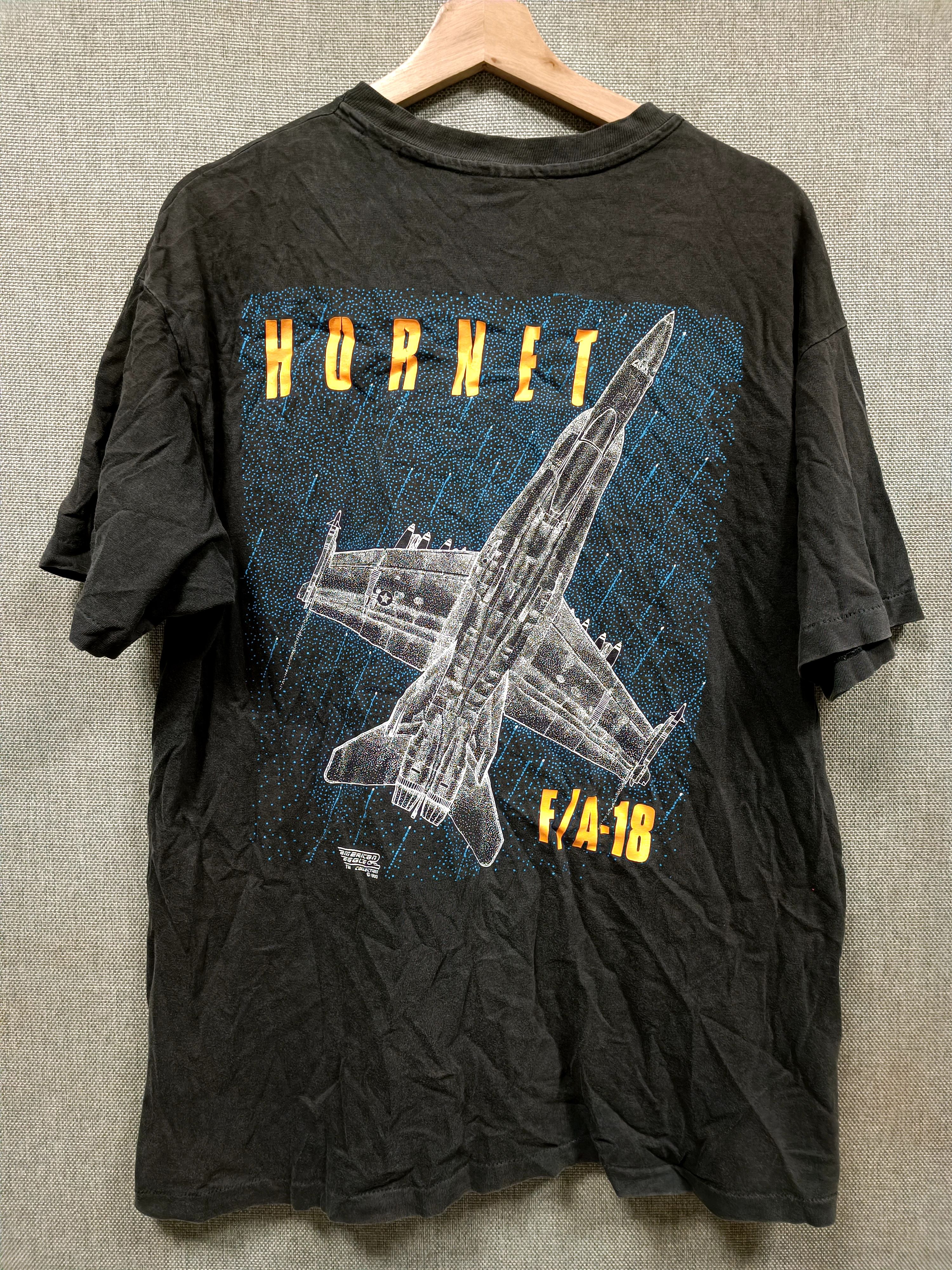 Hanes × Vintage vintage 90s t shirt Hornet F/A-18 made in usa Size US L / EU 52-54 / 3 - 1 Thumbnail