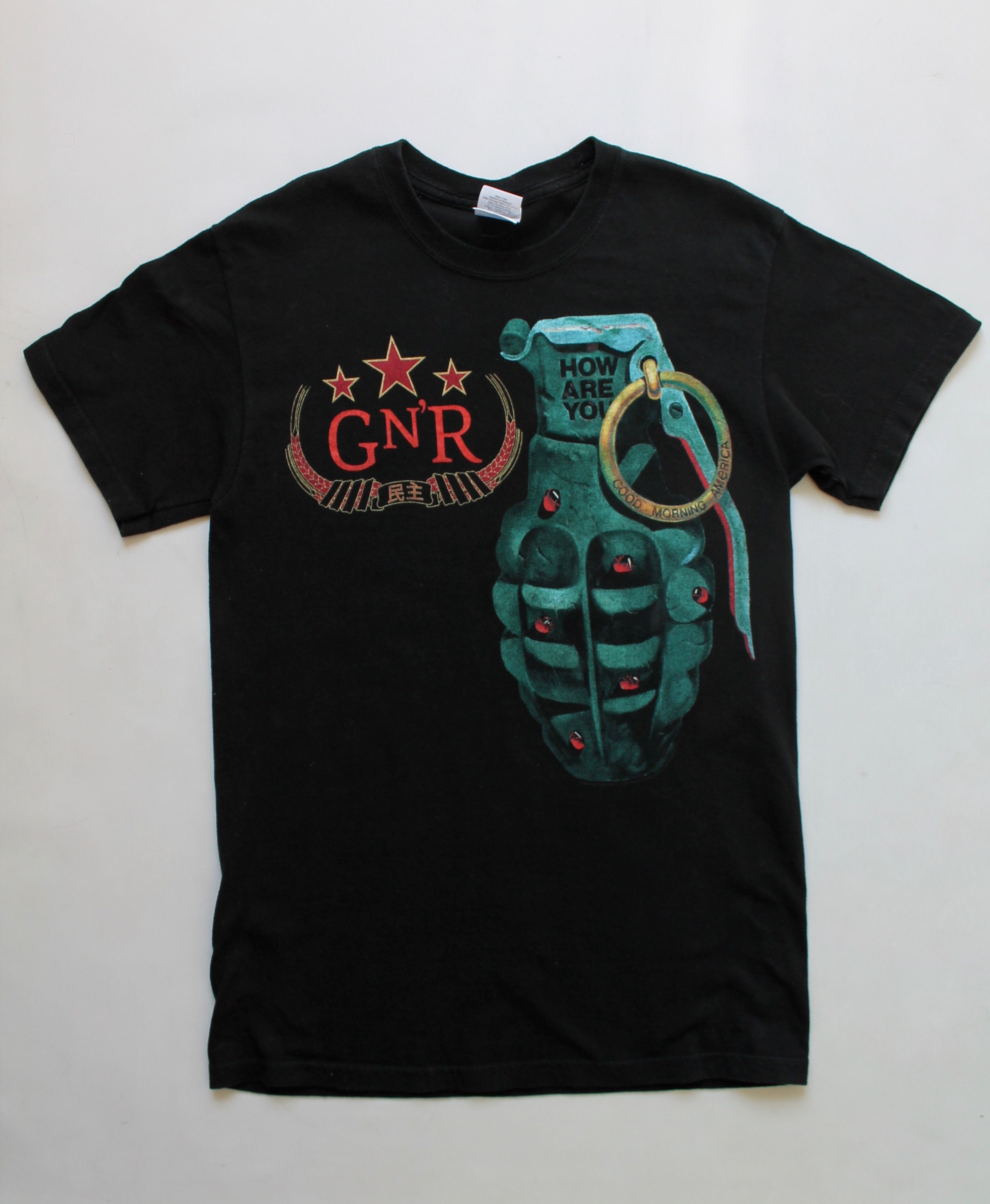 Band Tees 2009 Grenade With Gold Pin With GN'R Chinese Democracy Size US S / EU 44-46 / 1 - 11 Thumbnail