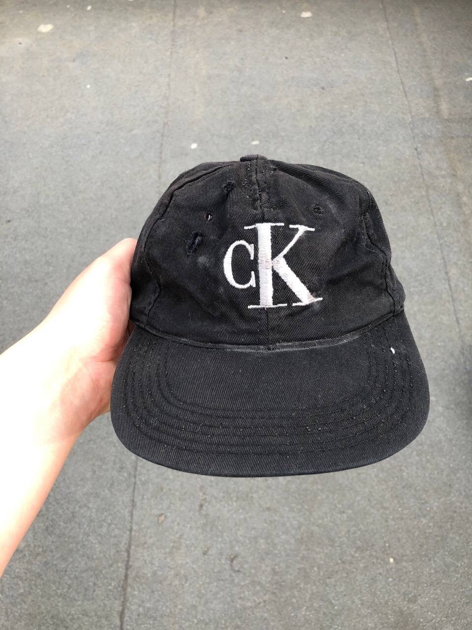 Calvin Klein × Vintage Calvin Klein vintage Beige Cap Hat big Logo Size ONE SIZE - 1 Thumbnail