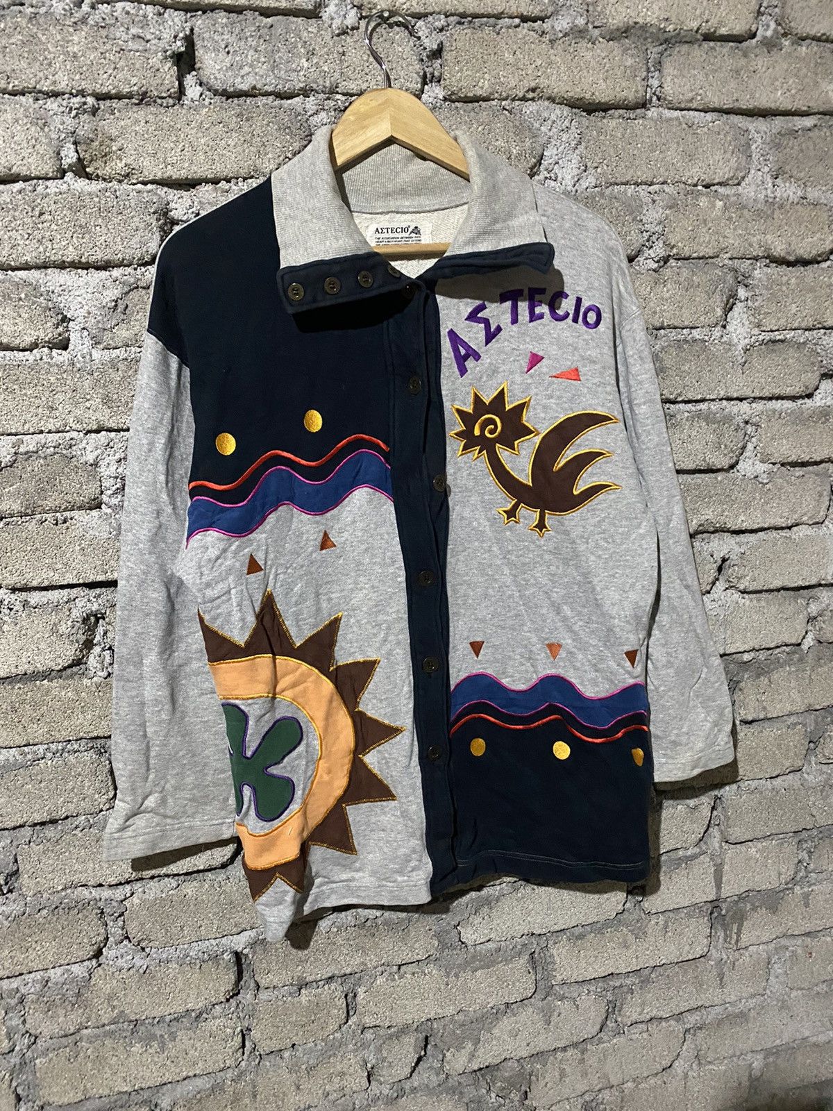 Japanese Brand 🔥SALE🔥AZTECIO EMBROIDERY LOGOS DESIGN BUTTON UP Size US M / EU 48-50 / 2 - 3 Thumbnail