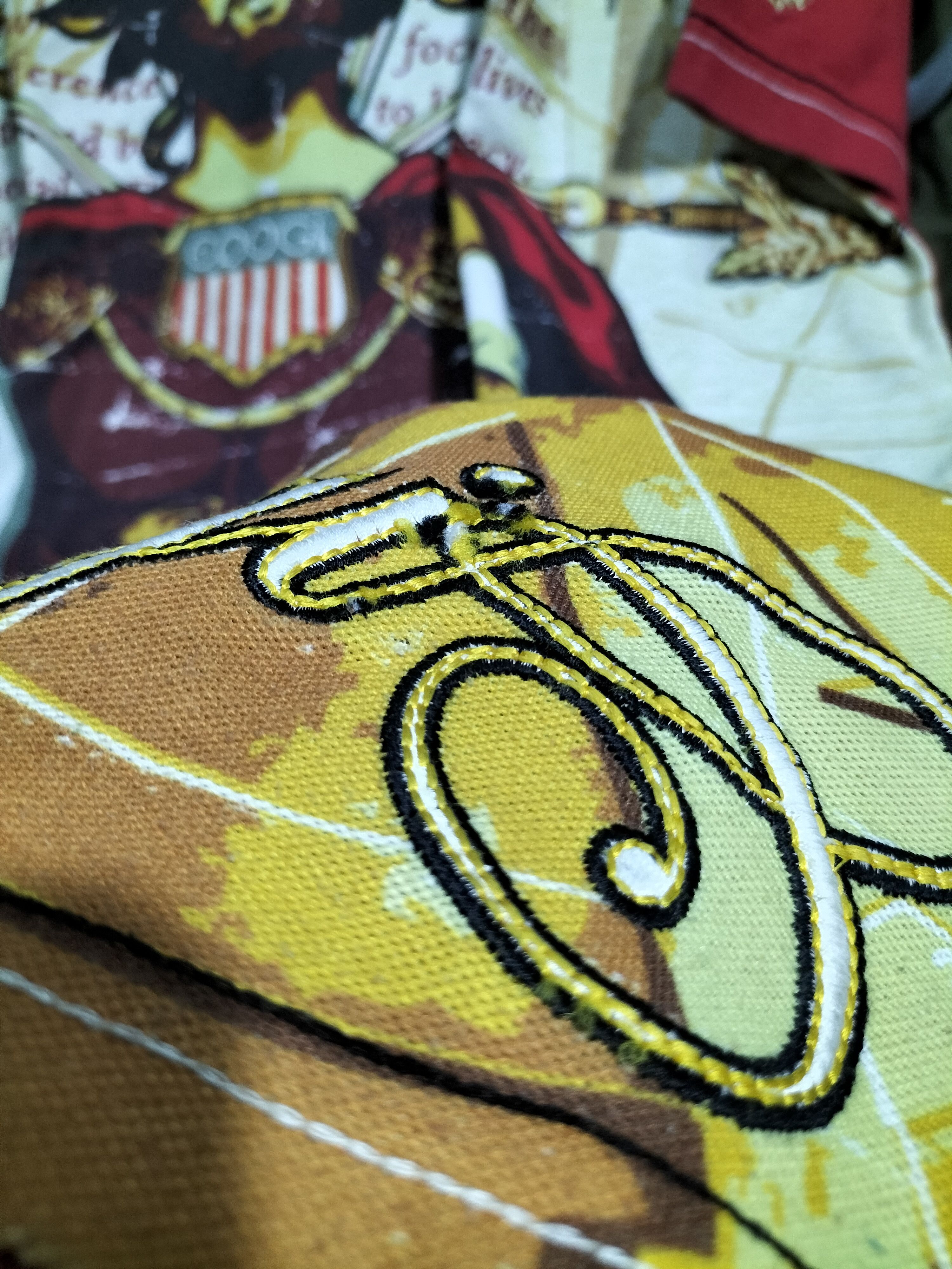 Coogi Vintage Coogi Full Graphics Jesus Rare Embroidery raptees Size US XL / EU 56 / 4 - 4 Thumbnail