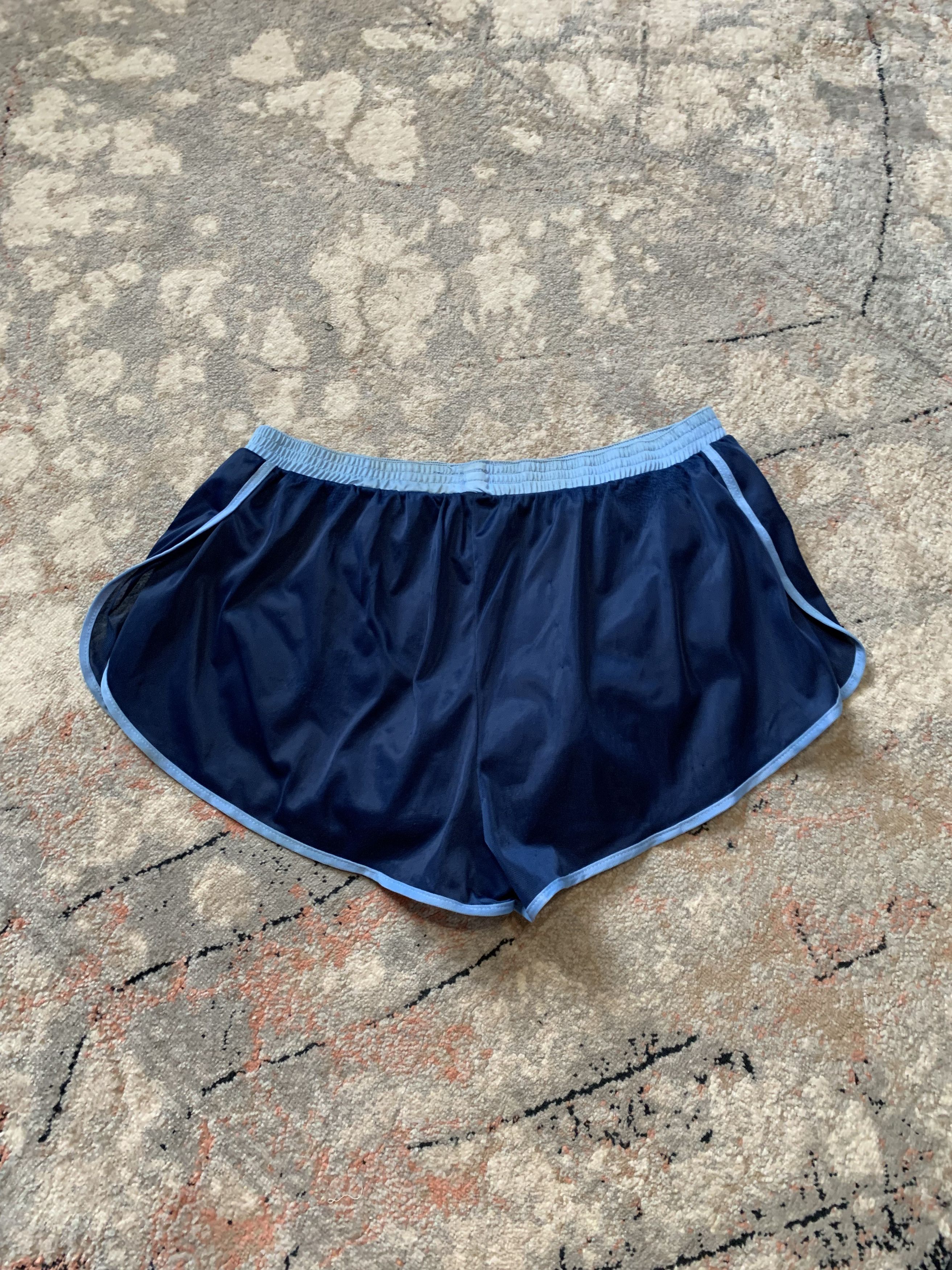 Vintage Nike Vintage Shorts Made IN U.K. Size US 36 / EU 52 - 2 Thumbnail