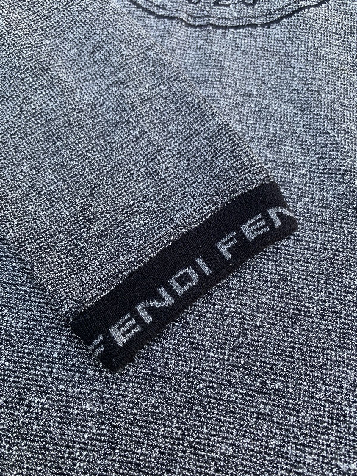 Designer Vintage FENDI Long Sleeve 50% Rayon 50% polyester Size US L / EU 52-54 / 3 - 9 Thumbnail