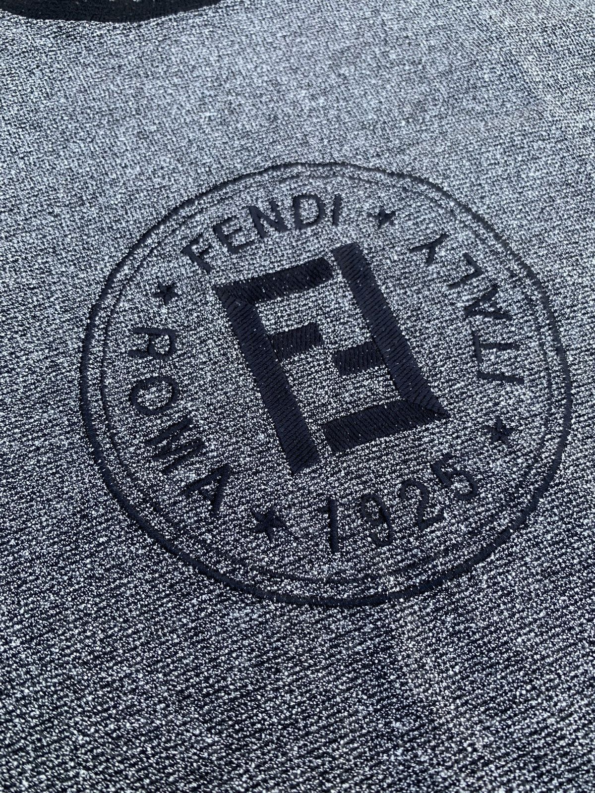 Designer Vintage FENDI Long Sleeve 50% Rayon 50% polyester Size US L / EU 52-54 / 3 - 8 Thumbnail